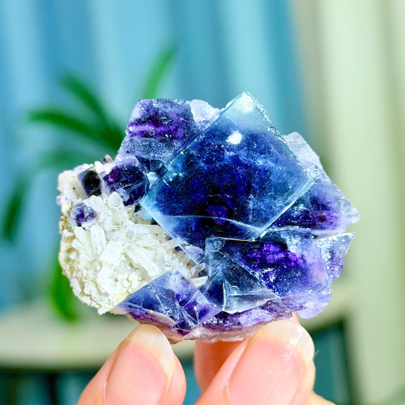 56G Rare Transparent Purple Cubic Fluorite with Clear Crystal Mineral Sample