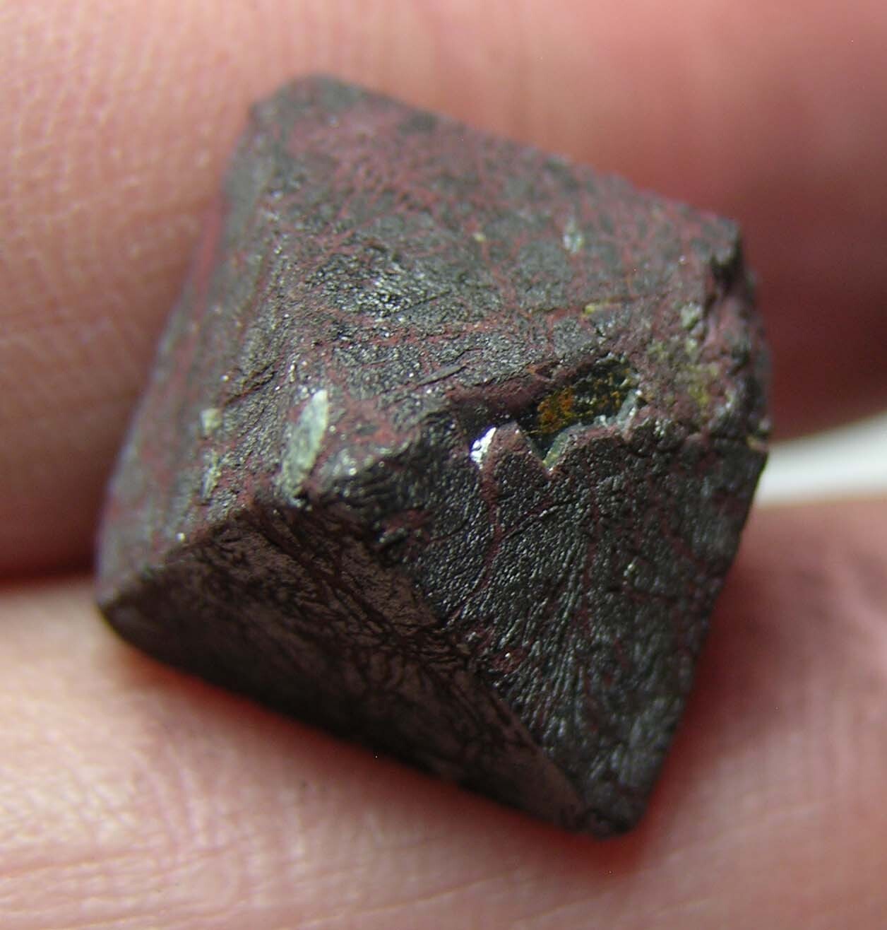#16 Pakistan 27.15ct Natural Octahedron Magnetite Crystal Specimen 5.40g 17mm