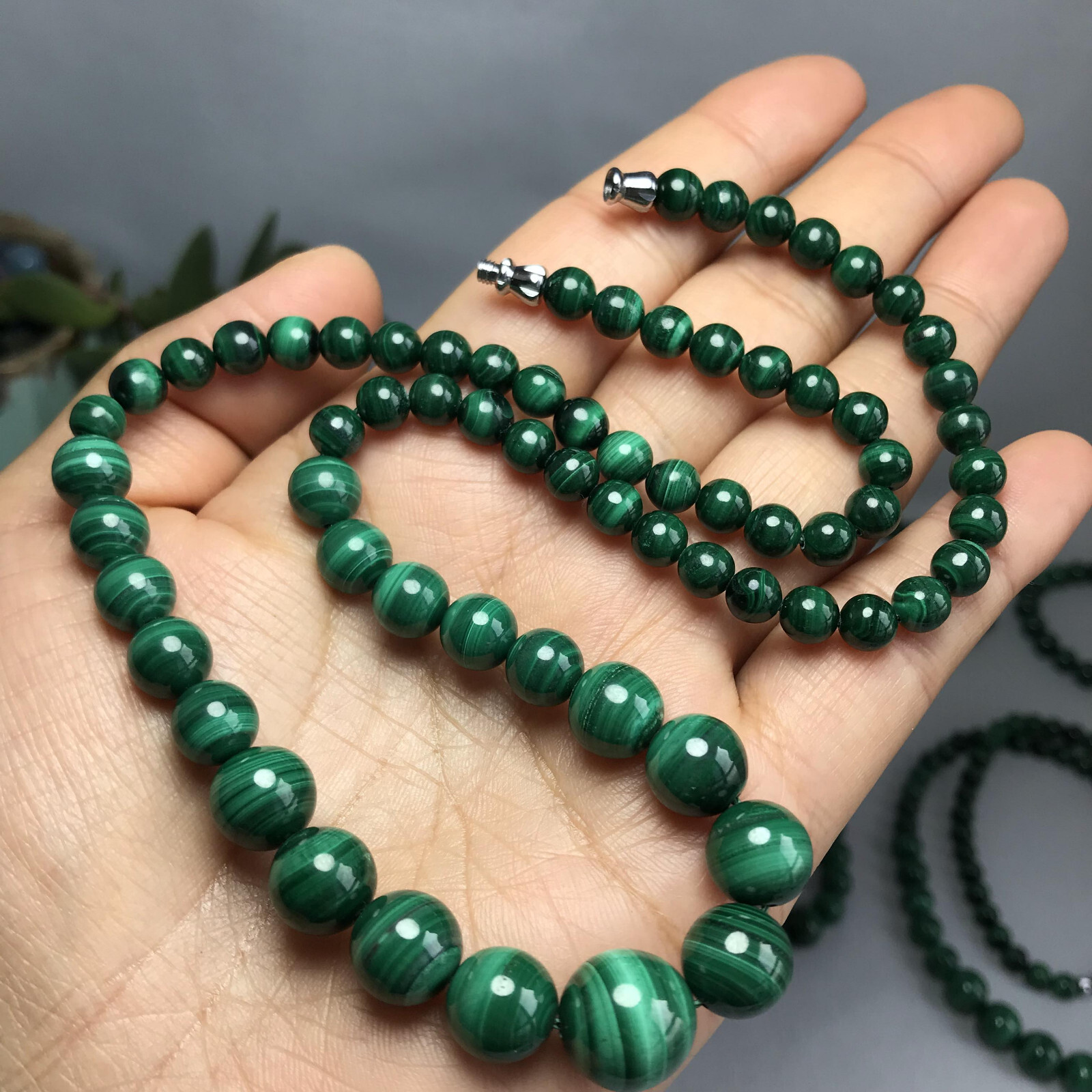 Natural malachite Tower Chain Necklace Polish Crystal sphere Specimen 6-12mm 55g