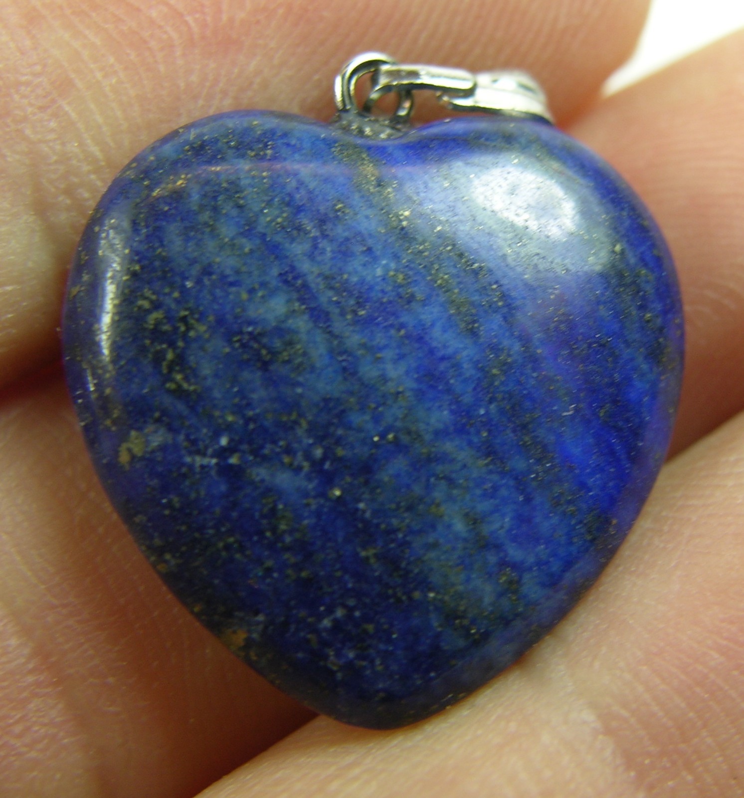 #18 19.75ct Afghanistan 100% Natural Lapis Lazuli Heart Shape Pendant 3.95g 19mm
