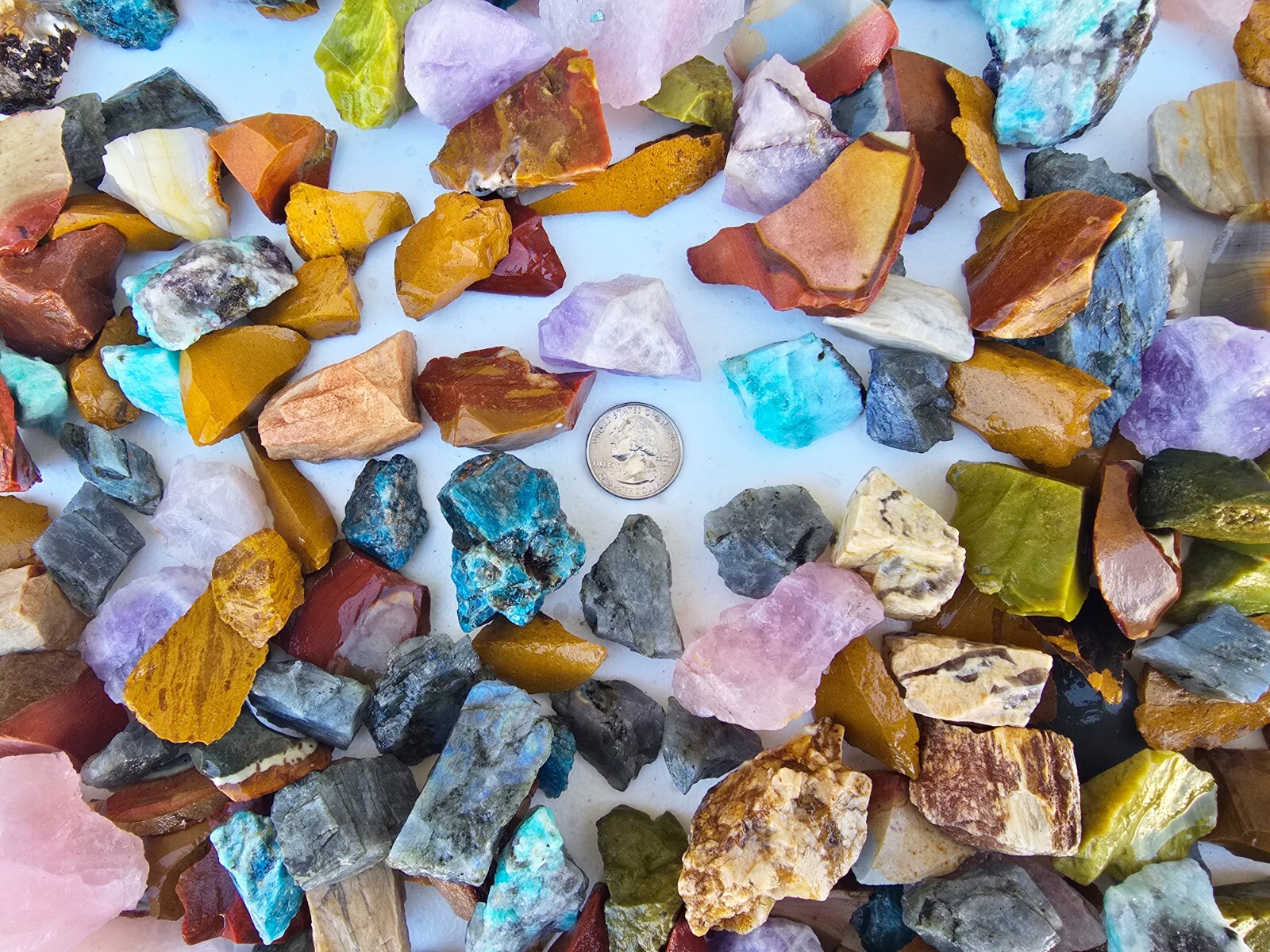Madagascar Crystals Mix Raw Bulk Rough Gems Stones for Décor Tumbling & Healing