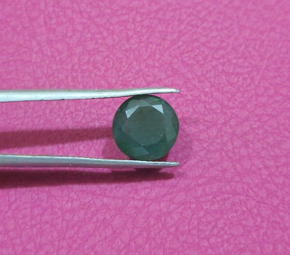 Gorgeous Zambian Green Emerald 3.30 Crt Faceted Round Cut Shape Loose Gemstone