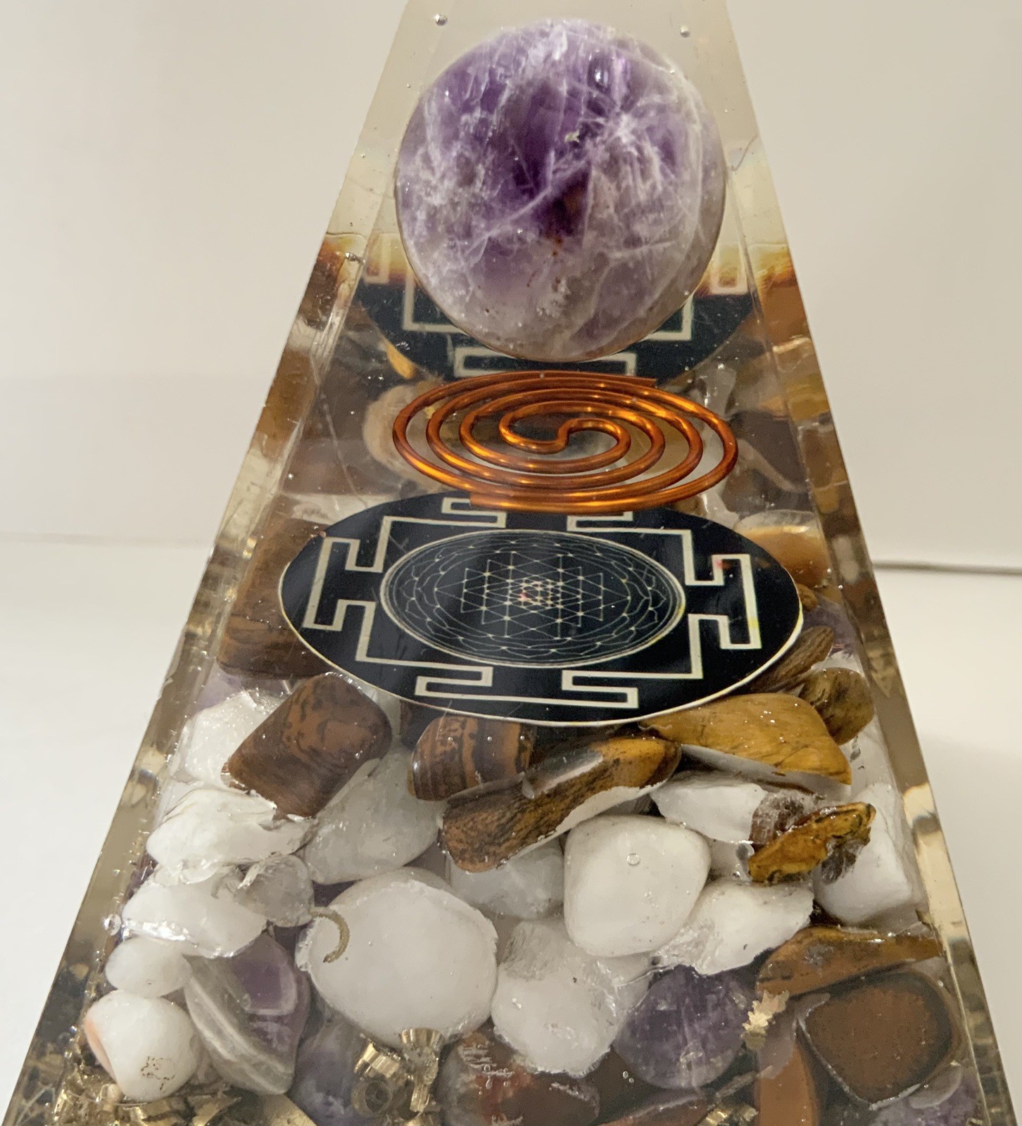 Crystal Gem Pyramid Meditation Healing Home Office Art Decor Figurine Orgonite