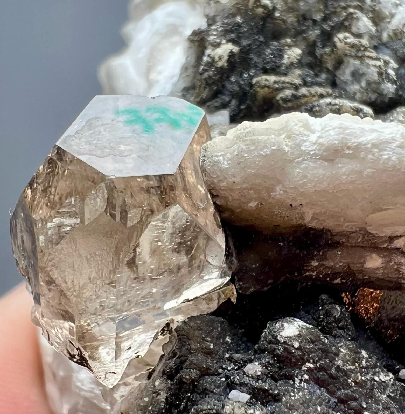 444 Gram Natural !!! Eye Clean Honey Topaz Crystals, Quartz On Feldspar @PAK