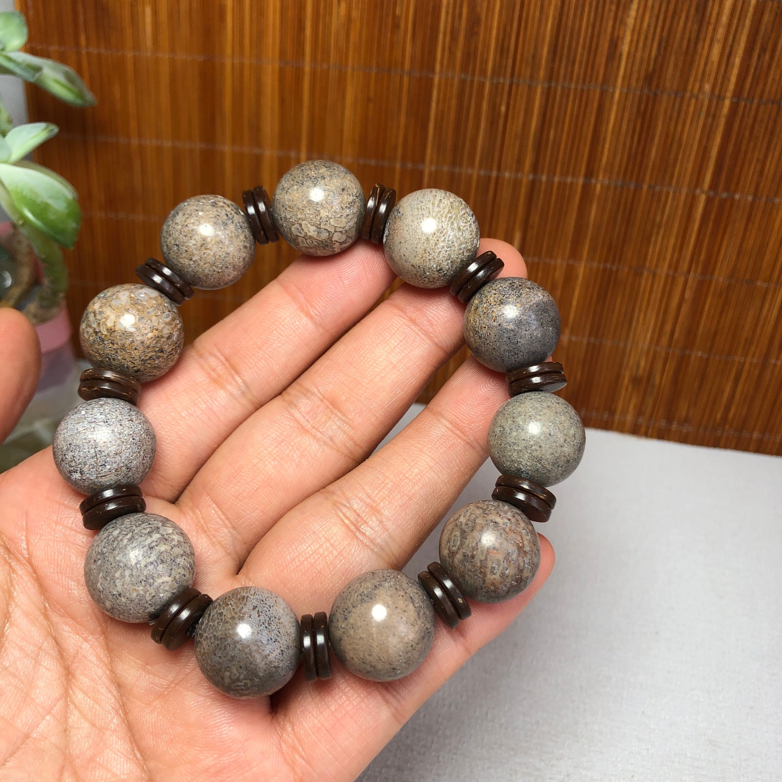 16+mm Natural dinosaur bone gemstone Crystal chain bracelet Specimen A9176