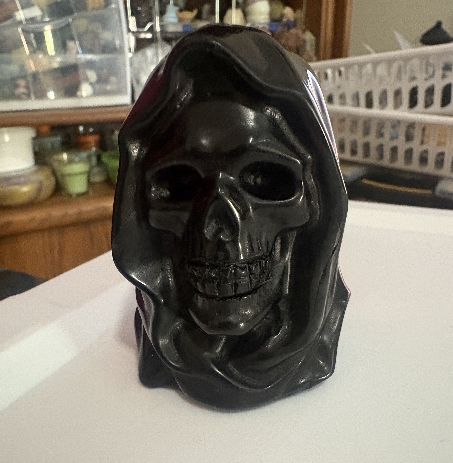 Obsidian skull statue/ 3/4 Lb / Polished Obsidian Skull