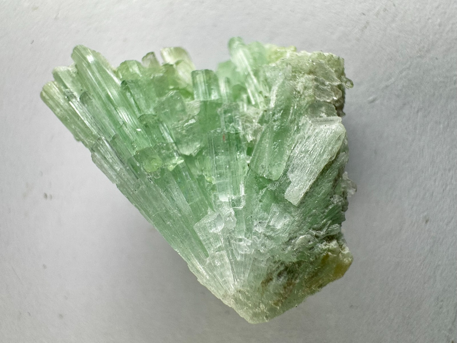 Paraiba Tourmaline spray – 7.6g