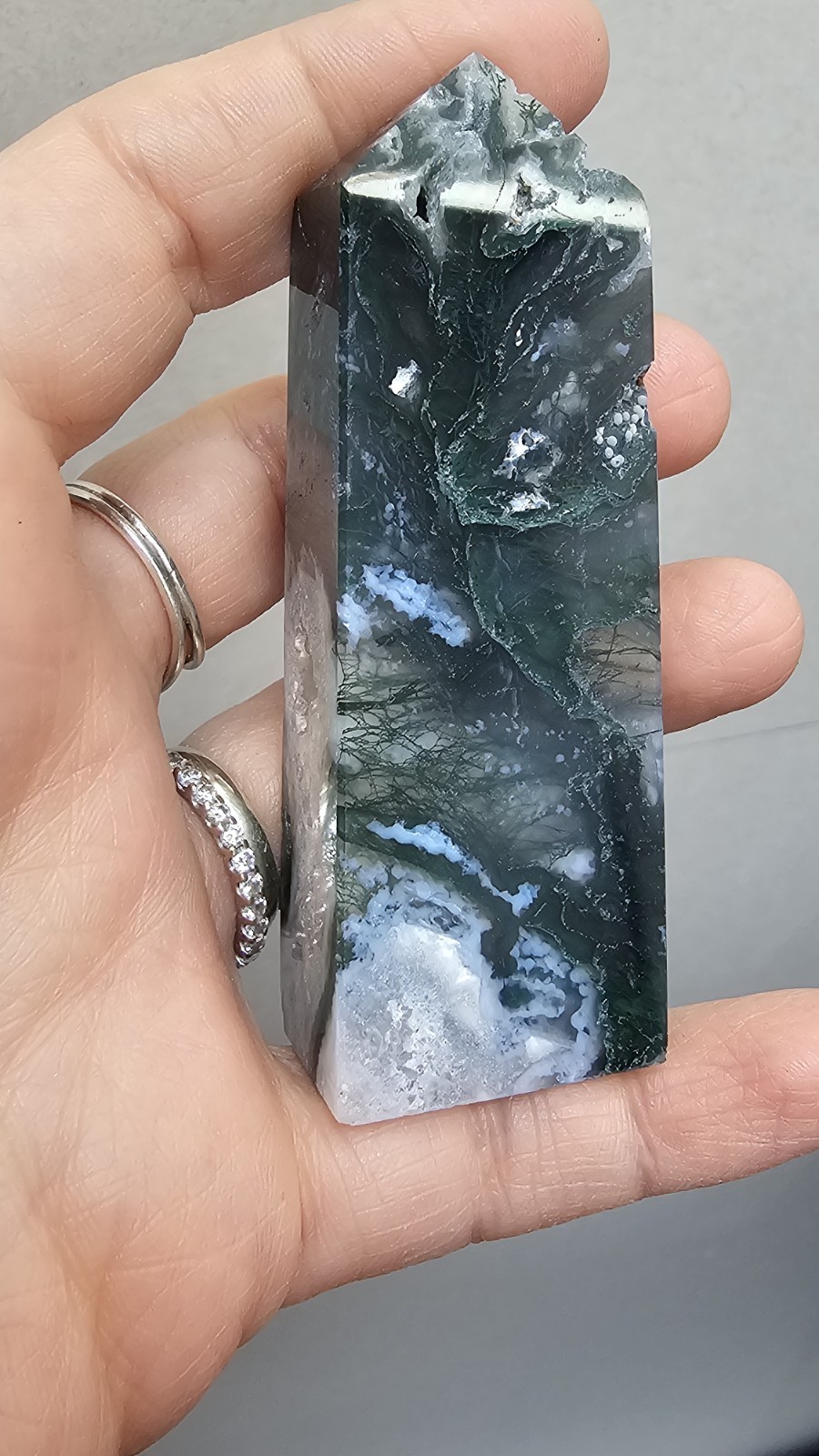 Moss Agate tower point crystal Green Healing 78g 7.8cm