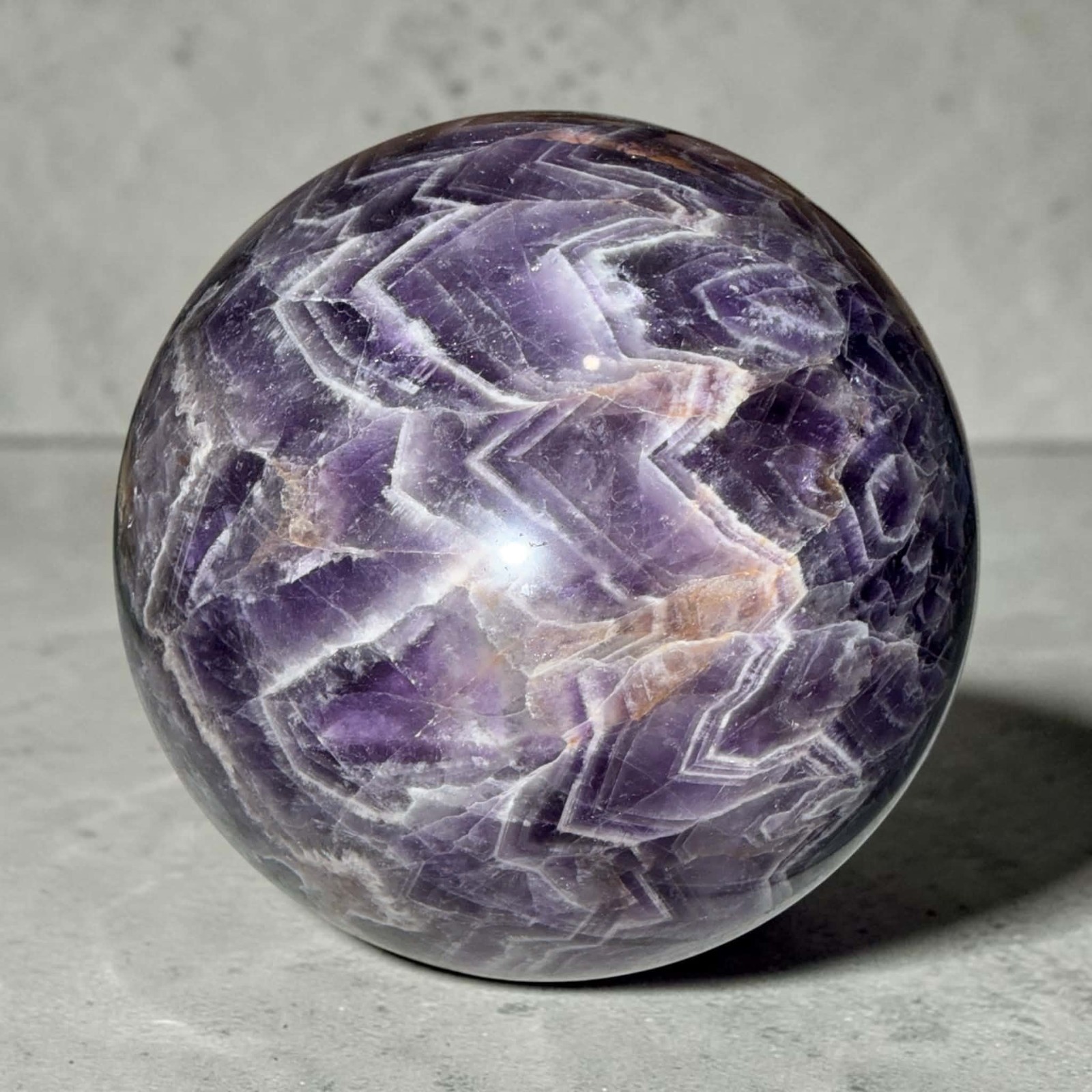 Dream Amethyst Sphere – Approx. 129.4mm | 7 lbs 3 oz