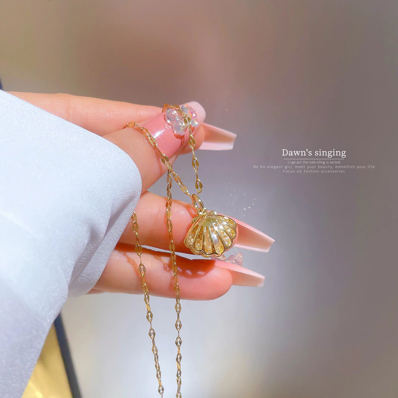Women’s Fashion Jewelry Gold Cubic Zircon Sea Shell Pearl Pendant Necklace 1PC