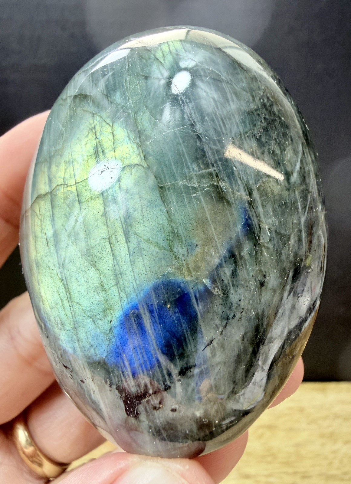 Crystal Labradorite Palmstone heal reiki mindfulness Aura meditate Flash 146g 2