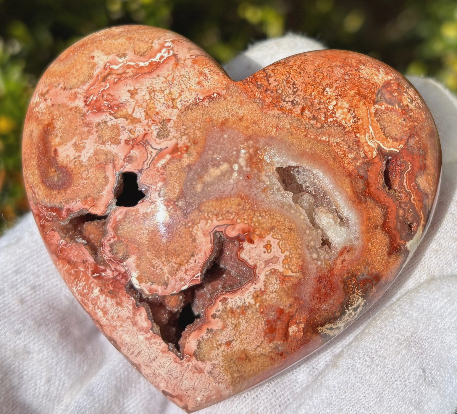 USA SALE 112g 2.6″ RED CRAZY LACE AGATE HEART PALMSTONE PALM STONE DRUZY VUG