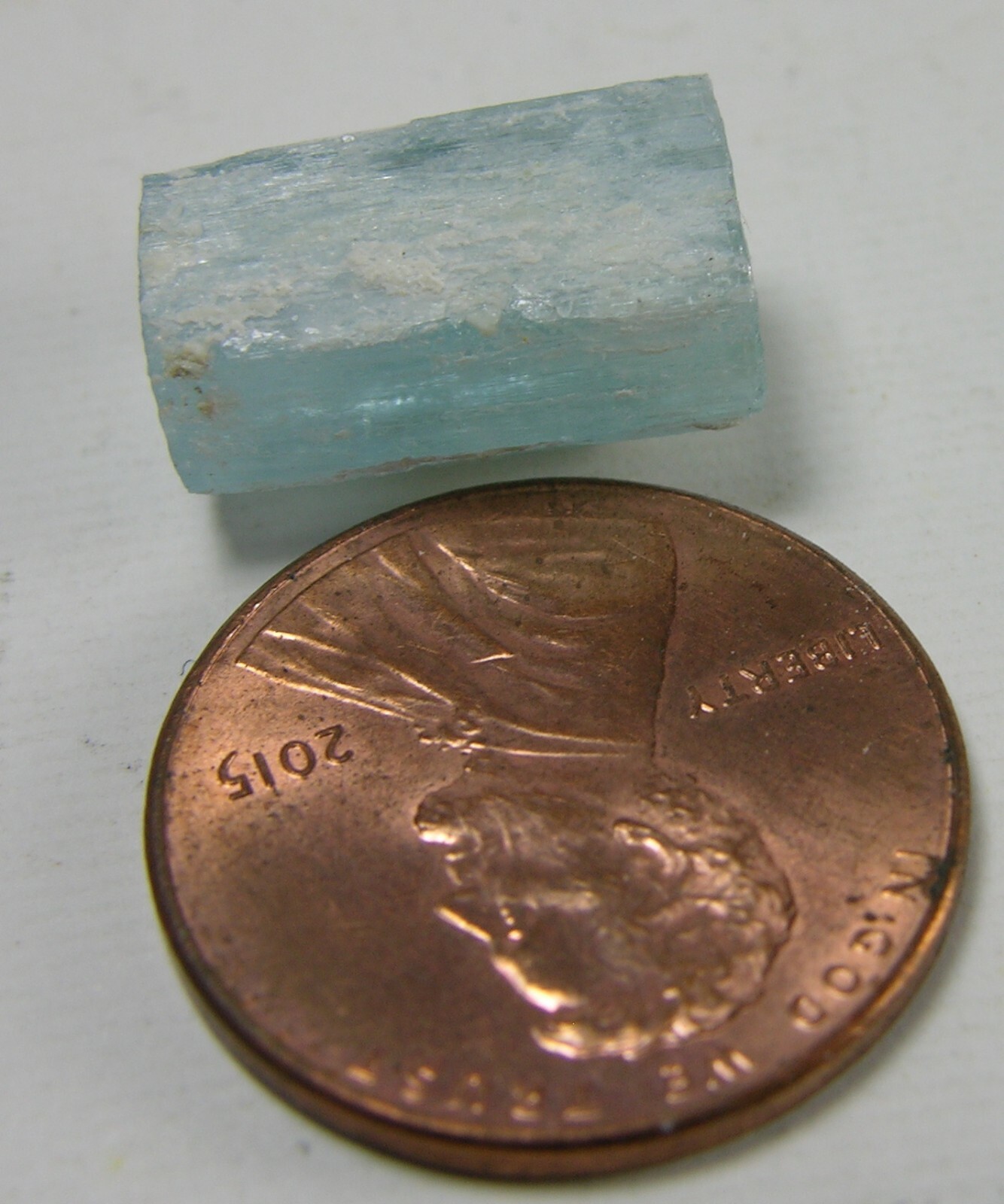 9.50ct Vietnam 100% Natural Rough Aquamarine Crystal Stick Specimen 14mm 1.90g