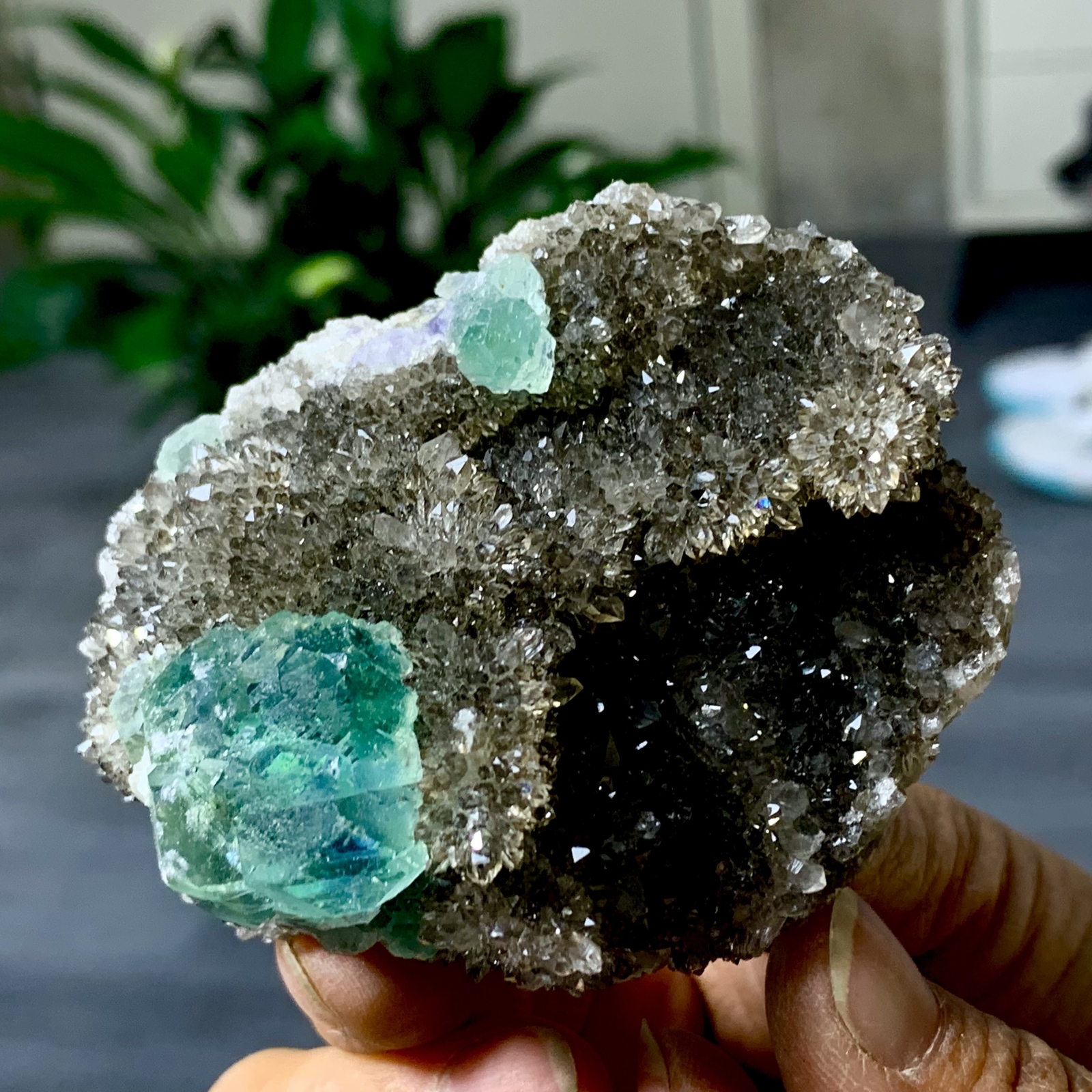 163G Rare Transparent blue-green Cube Fluorite Mineral Crystal Specimen/China