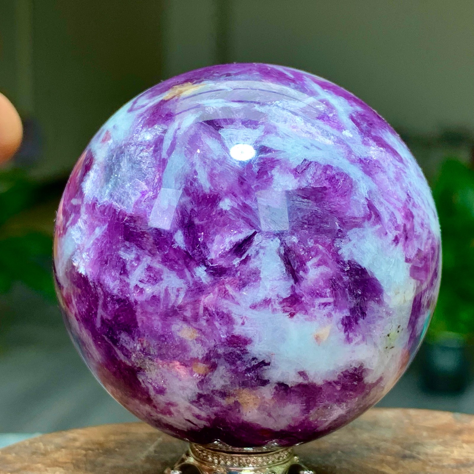265G Natural Beautiful Purple Lithium Mica Crystal Spherical Mineral Sample