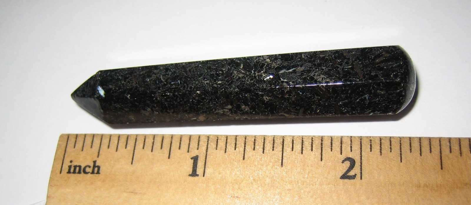 60mm RARE! POLISHED NATURAL AUTHENTIC NUUMMITE STONE WAND GREENLAND 16.7grams *1