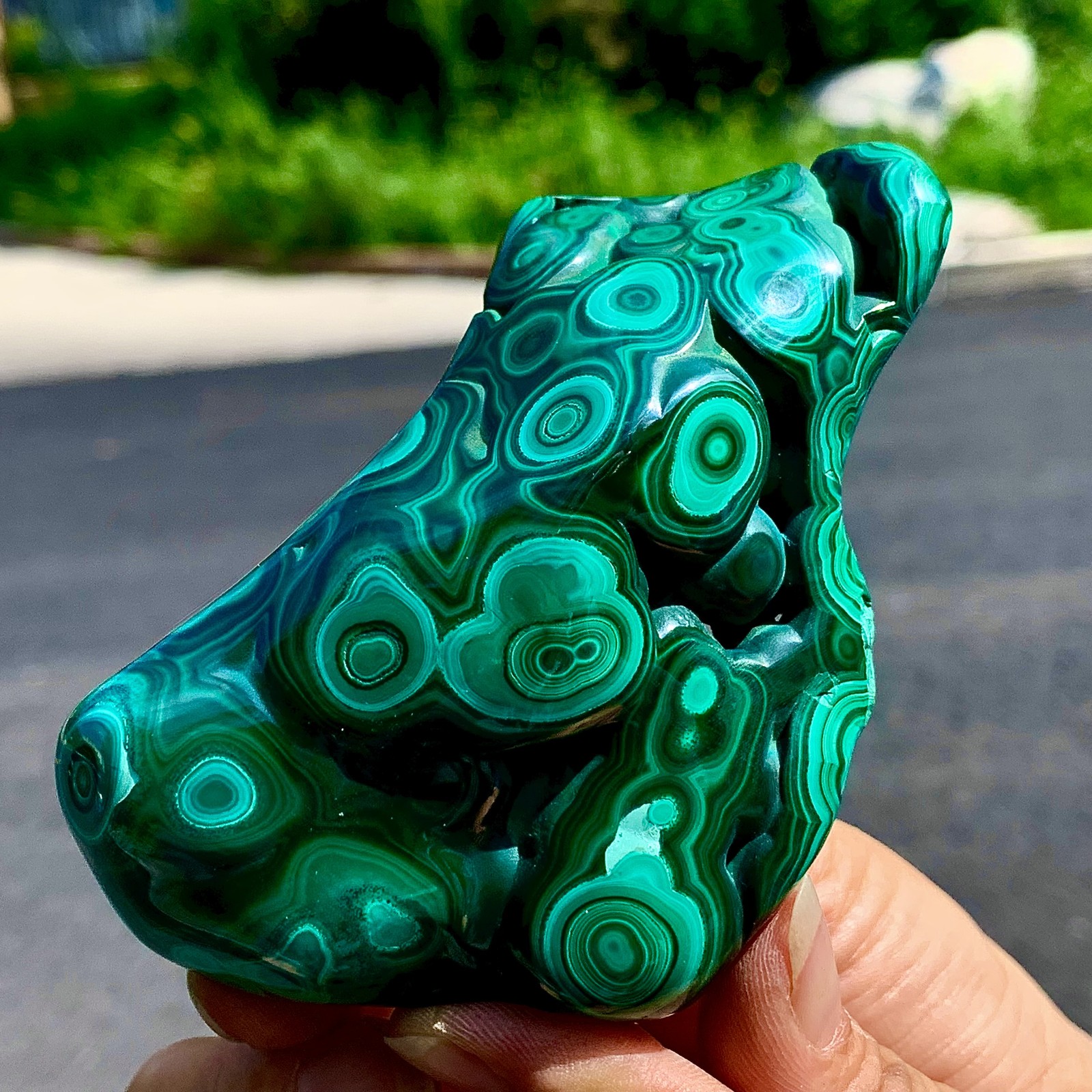 266G Natural glossy Malachite transparent cluster rough mineral sample