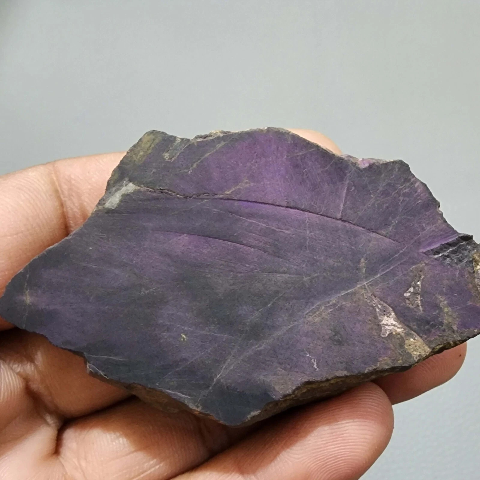 100% Natural Amazing Purple Purpurite Raw 386 Crt Purpurite Rough Gemstone