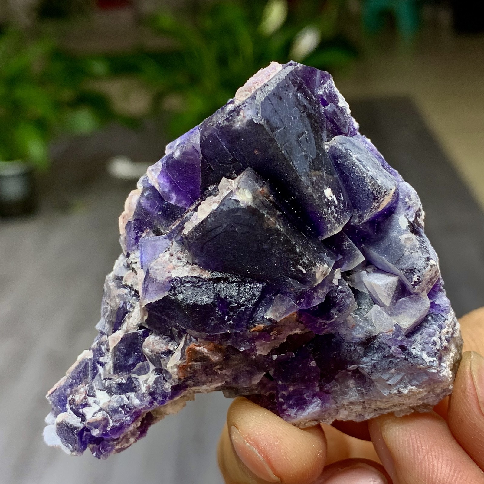 100G Rare transparent purple cubic fluorite mineral crystal sample/China