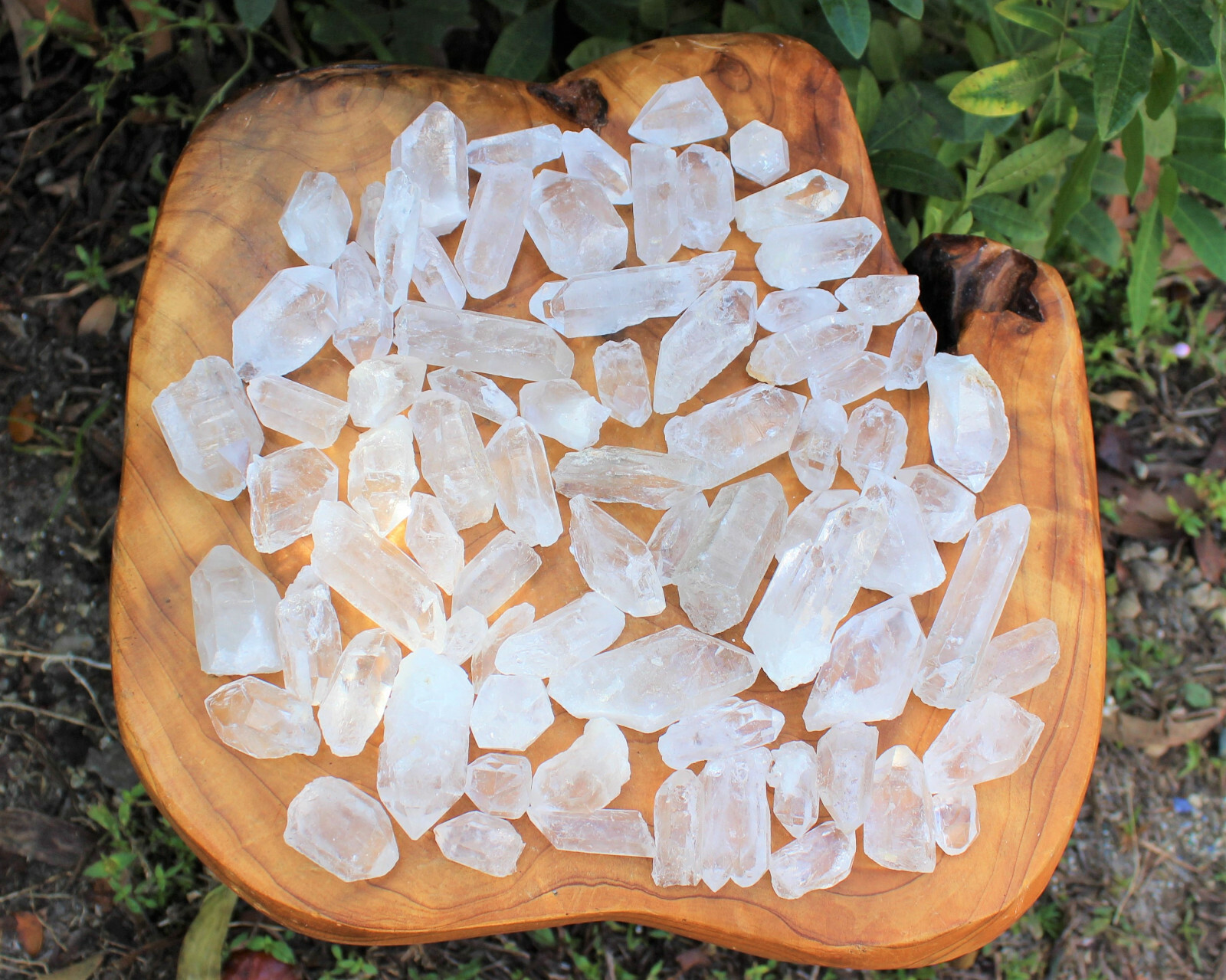 Wholesale Bulk Lot 2 lb Natural Clear Quartz Crystal Points Wand, AAA Quality