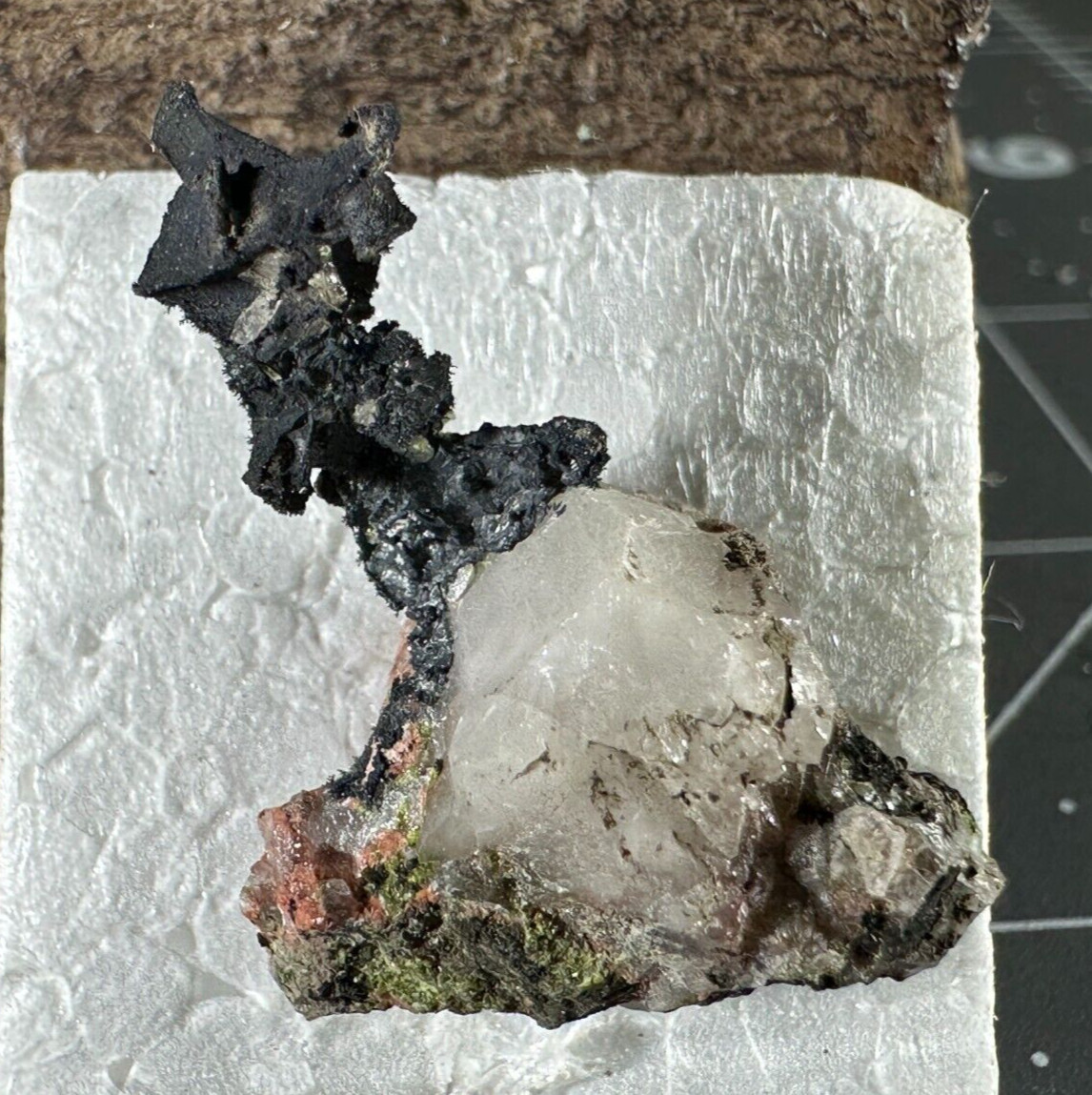 ➤ NATIVE COPPER / TENORITE on CALCITE Caledonia Mine Ontonagon UP MI VIDEO➤127