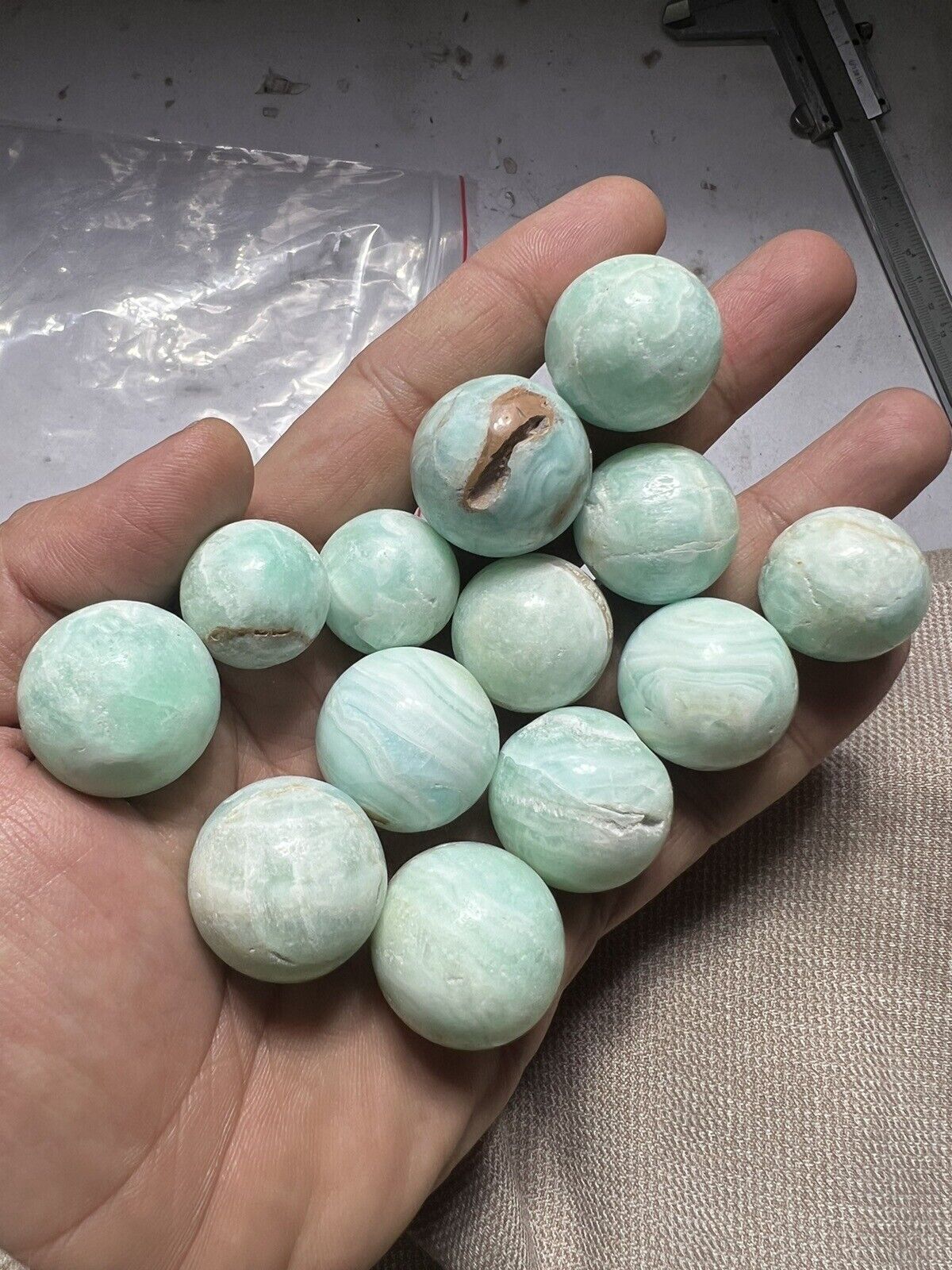 20-30mm round small spheres Aragonite balls 100 PCs wholesale lot Beads undril