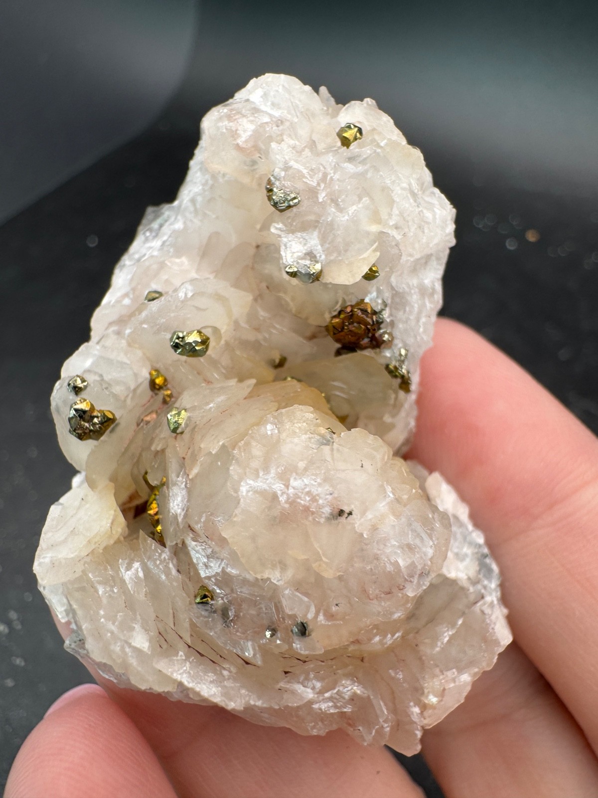 6722 Chalcopyrite on Pink Petal Calcite Hu Bei 44g