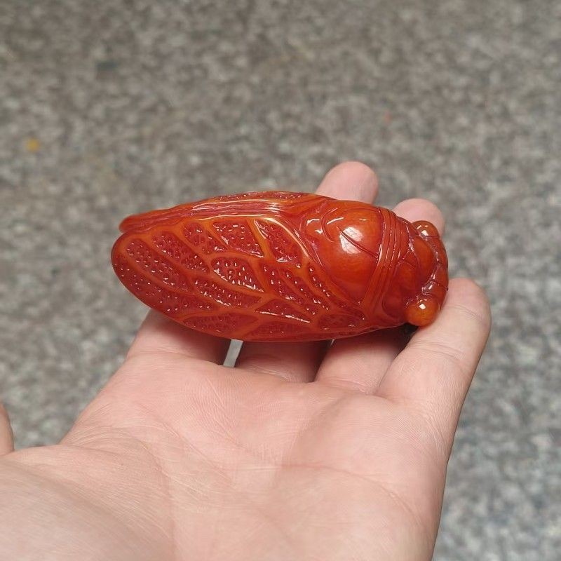 Resin Beeswax Cicada Carved Retro Style Ornament Collectible 82x40x35mm