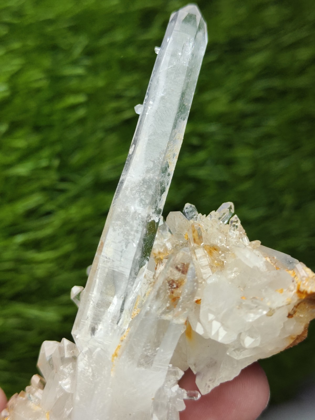 Faden Quartz Aesthetic Crystals On Matrix Having Perfect Growth & Lustre Pak.