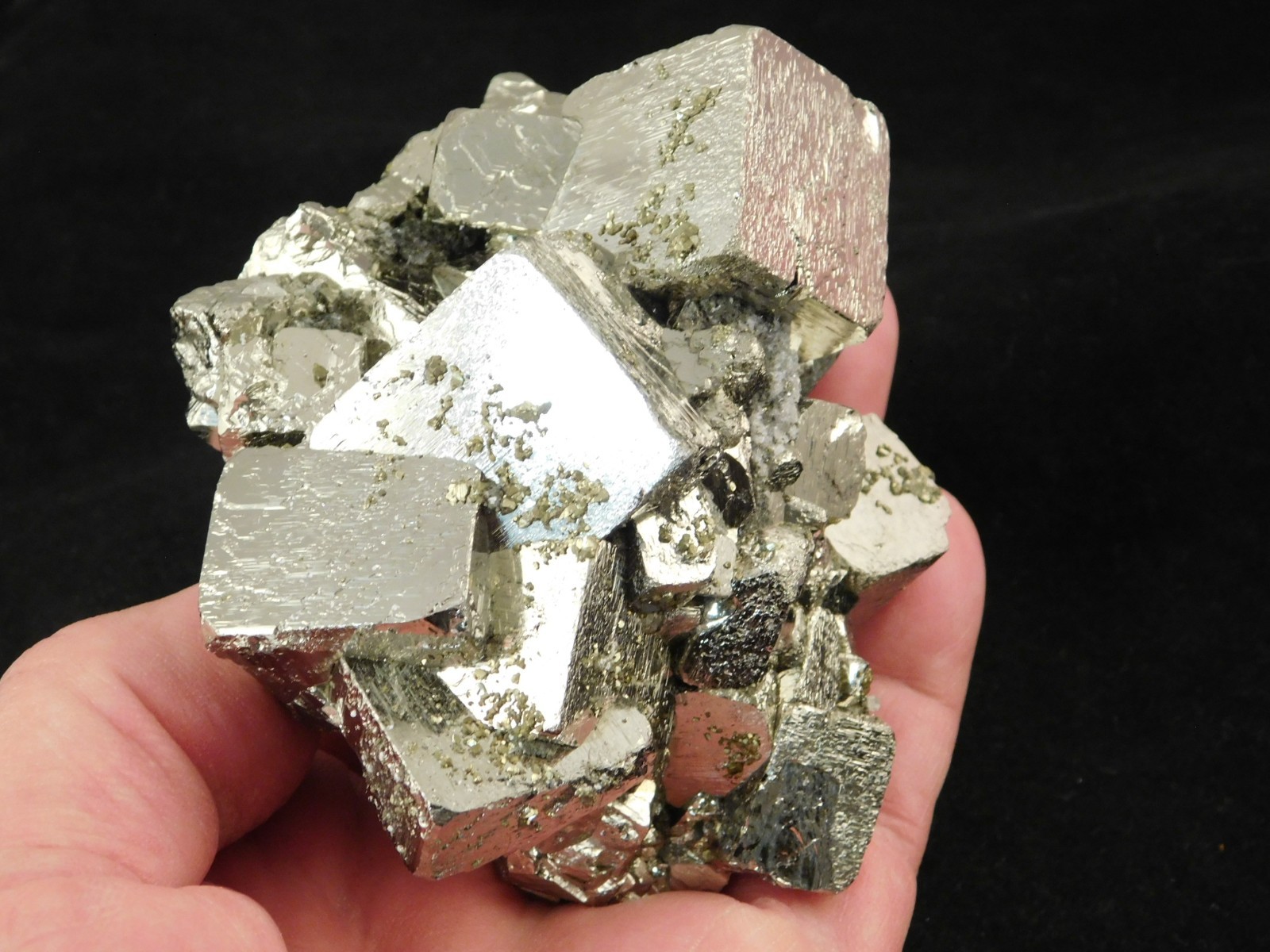 Big! 100% natural PYRITE Crystal CUBE Cluster Huanzala Mine Peru 759gr