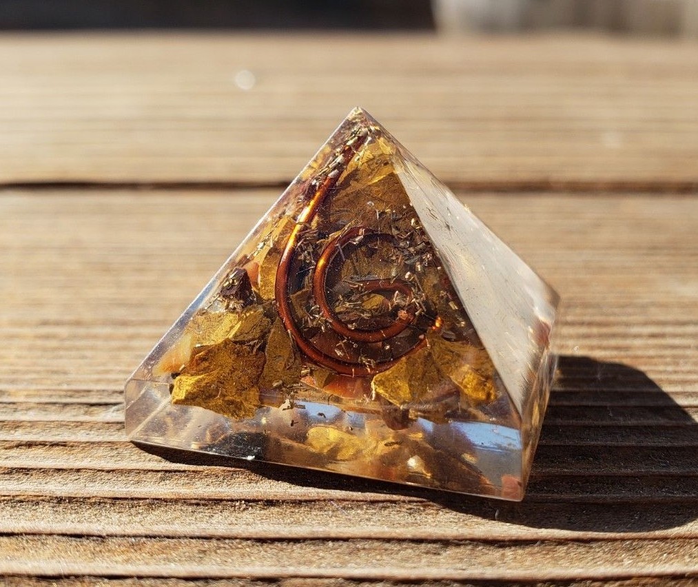 SMALL (25-30mm) YELLOW JASPER COIL ORGONE GEMSTONE PYRAMID ORGONITE
