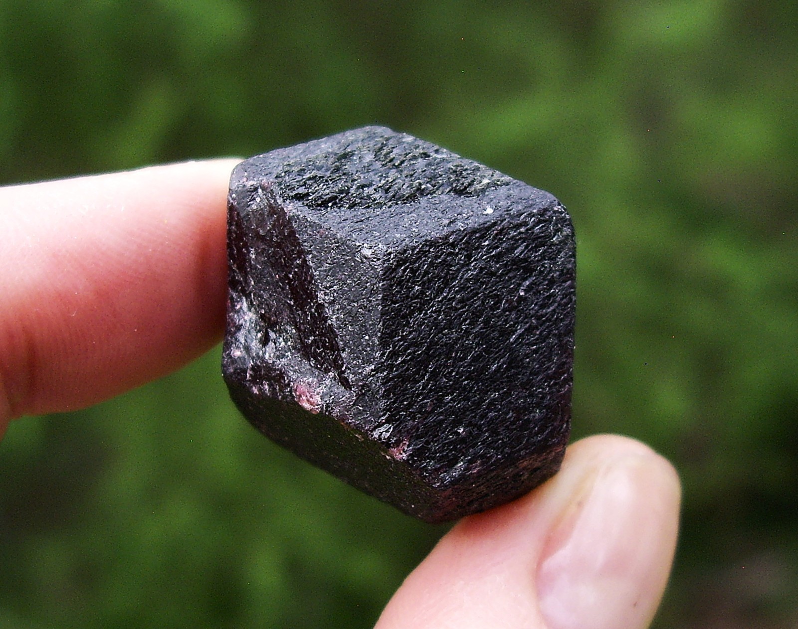 Deep Red Medium Large Garnet Crystal (Almandine ) 29.8g
