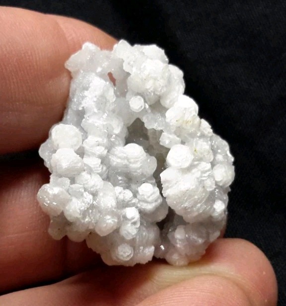 35mm CALCITE with Druzy QUARTZ from Chihuahua, Mexico FLUORESCENT