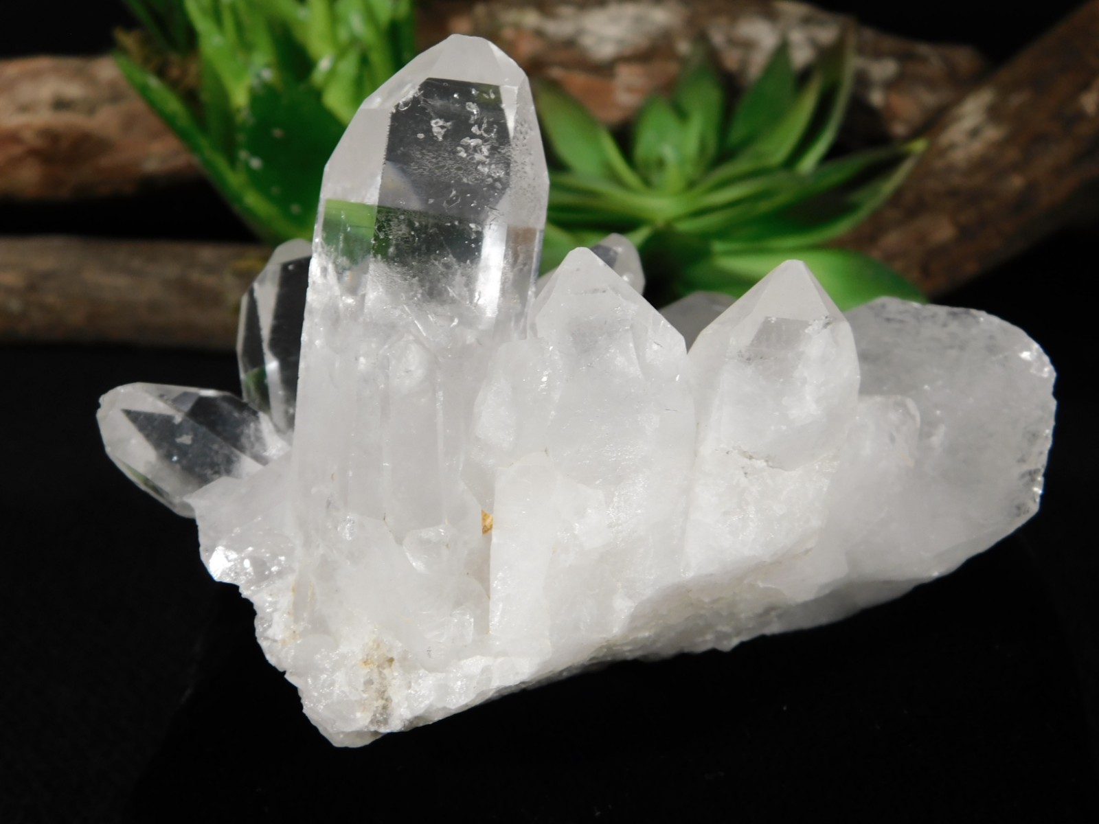 TRANSLUCENT Points! Nice and Natural QUARTZ Crystal Cluster Brazil 282gr