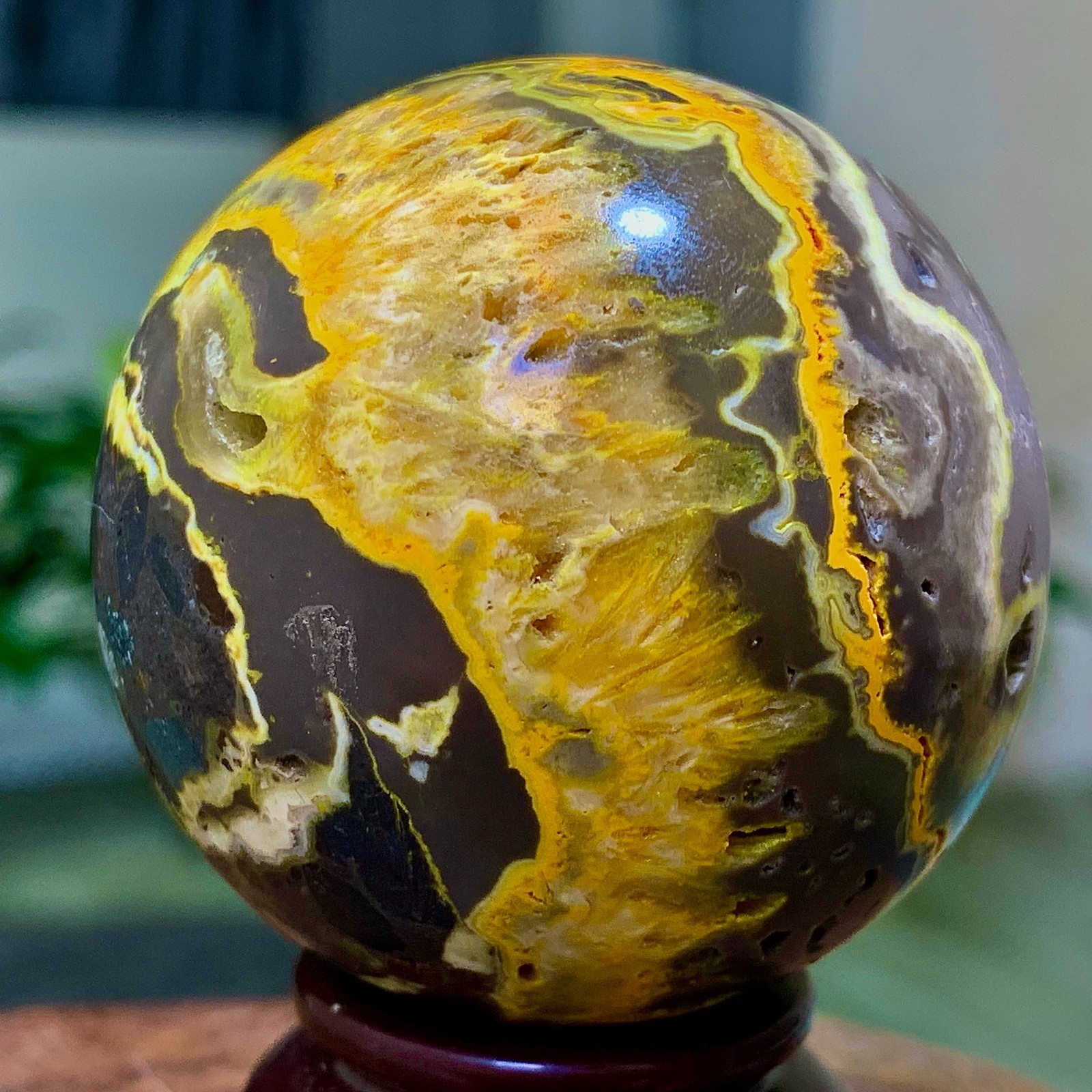 185G Natural striped agate stone sphere Crystal Mineral ball Specimen