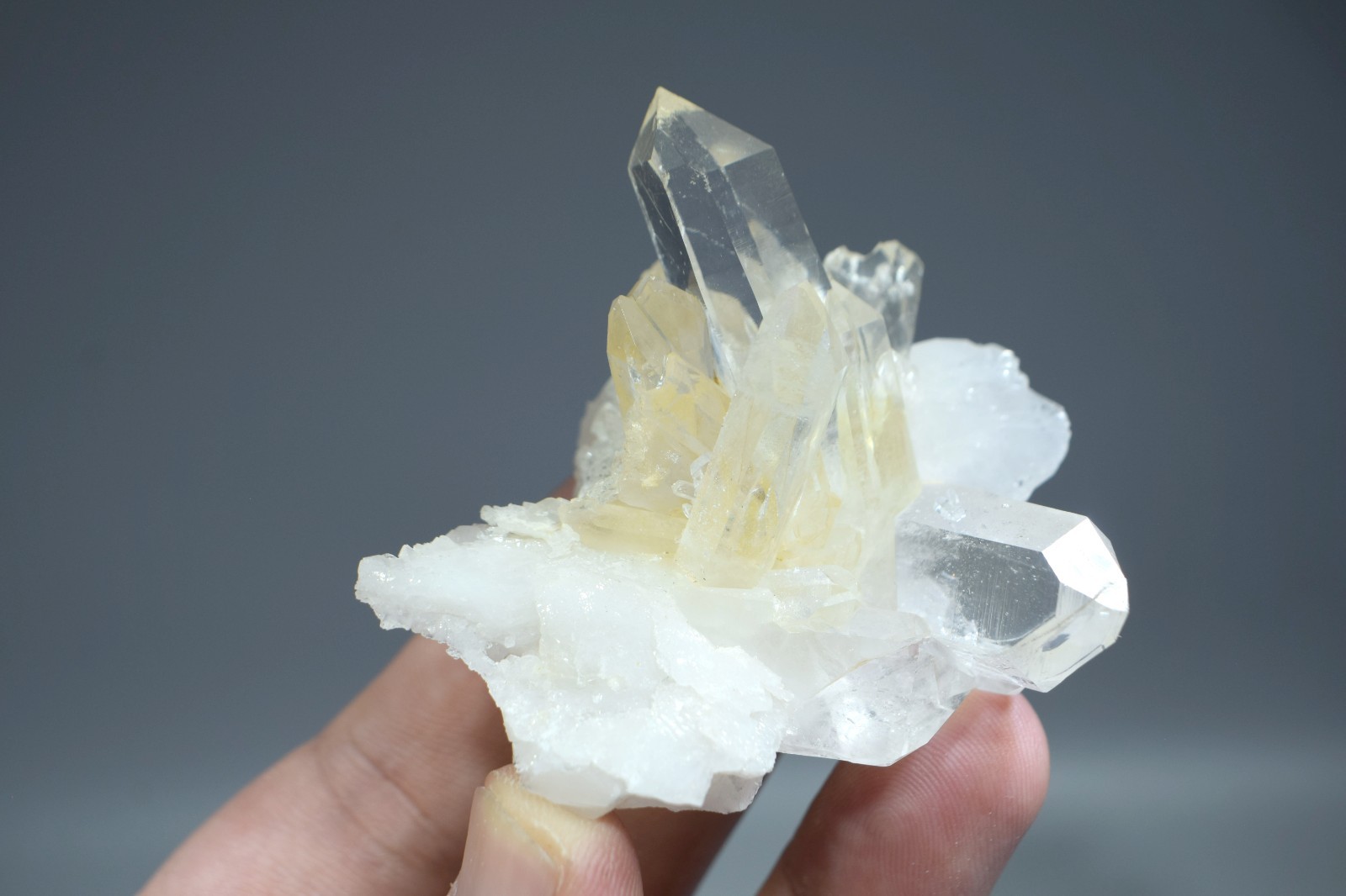 Natural Quartz Crystal Cluster Specimen 230g 88x80x30mm Collector Display