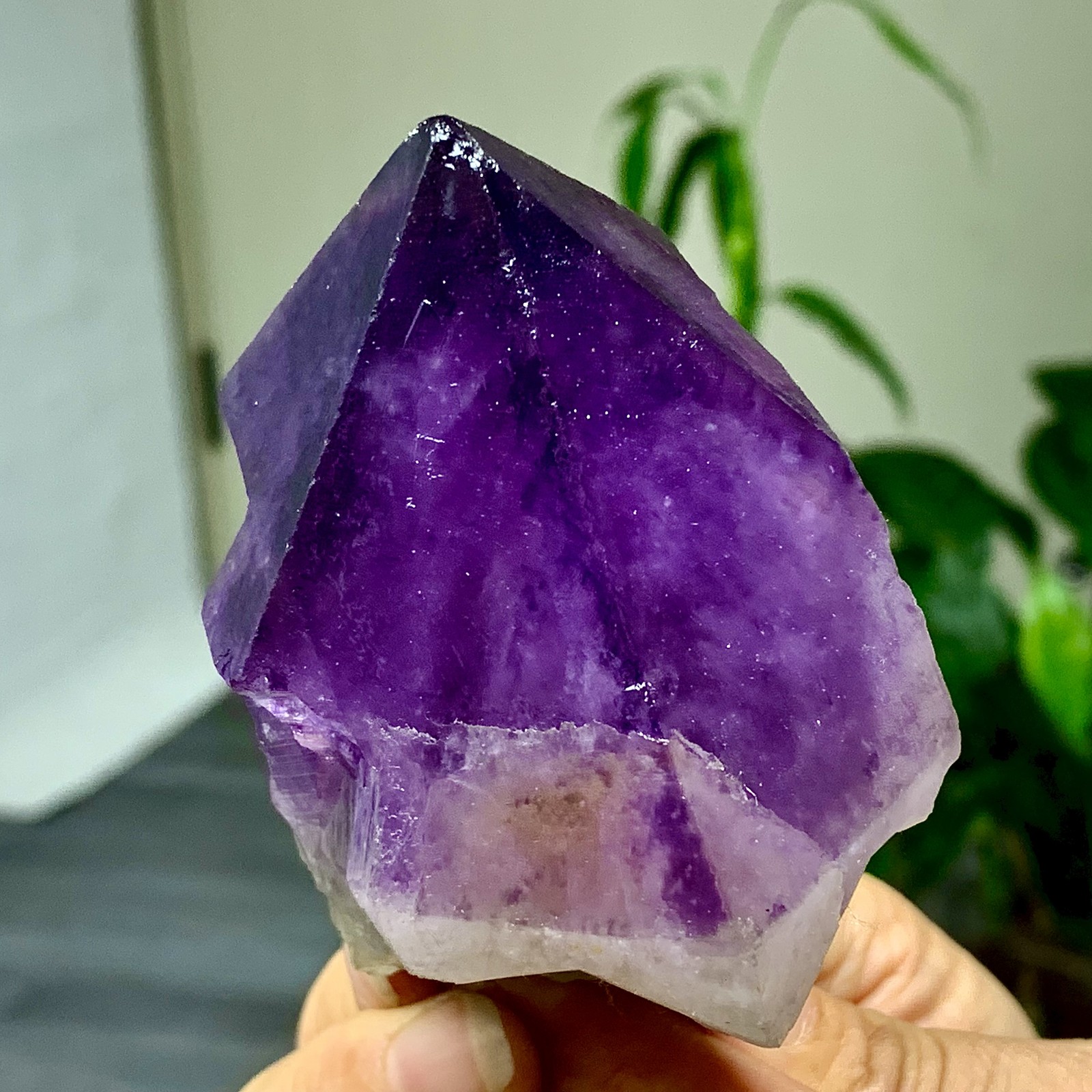 323G Natural Amethyst Quartz Crystal Single-End Terminated Wand Point Healing