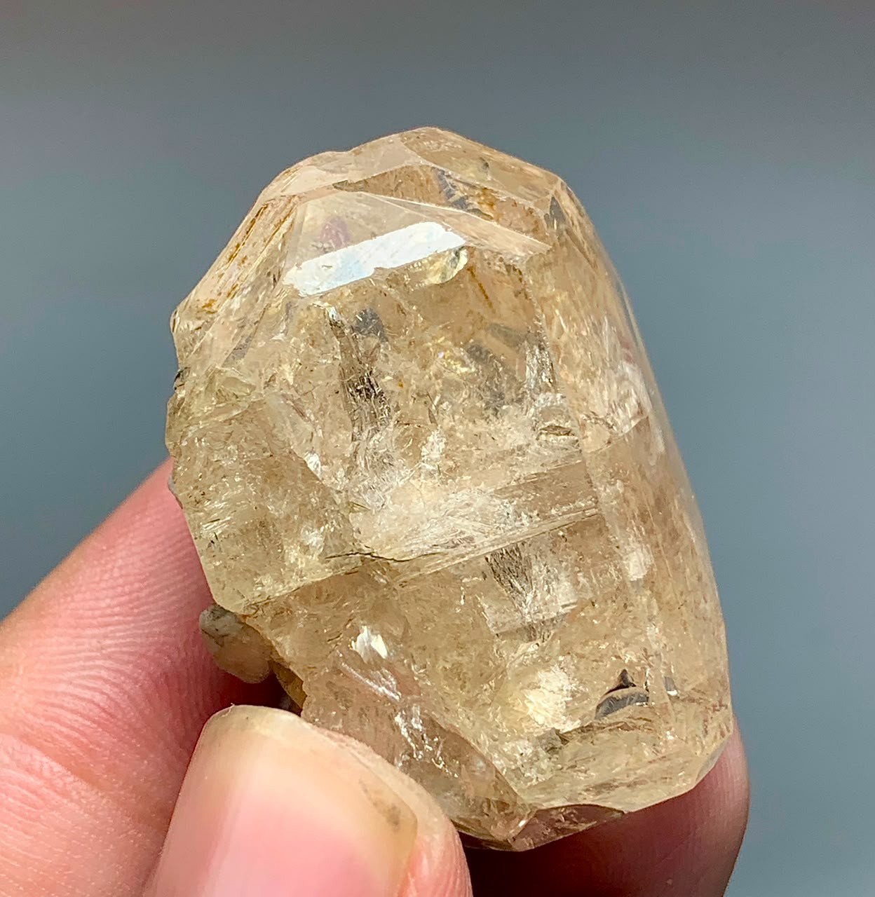 Top Quality Topaz Crystal from Pakistan 152 Carat