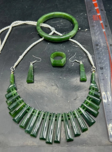 100% Natural Green Nephrite Jade Necklace& Earrings Handmad gemstone jewelry set