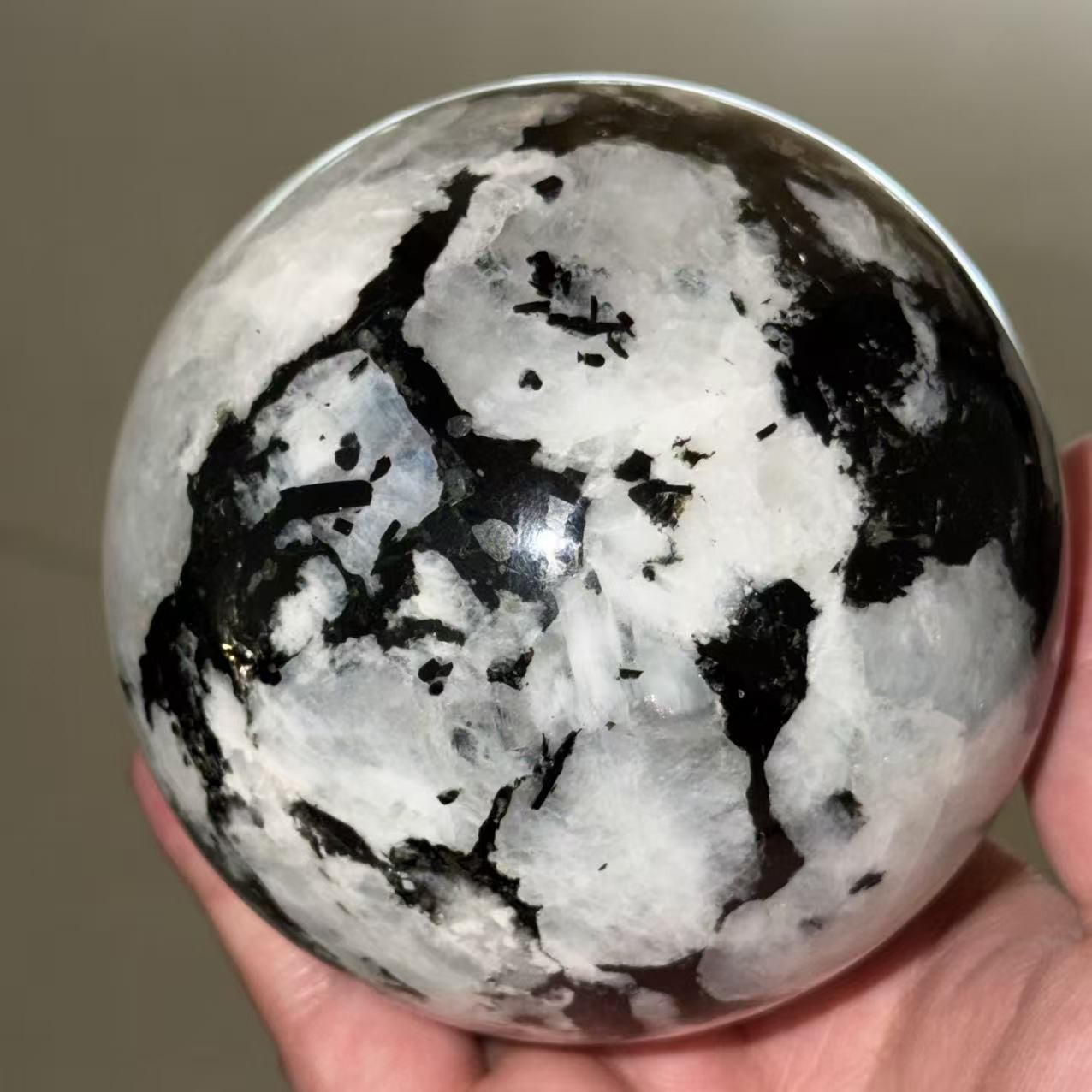 2.6LB 3.7″ Natural Rainbow Moonstone Sphere Crystal Glittery Ball Healing