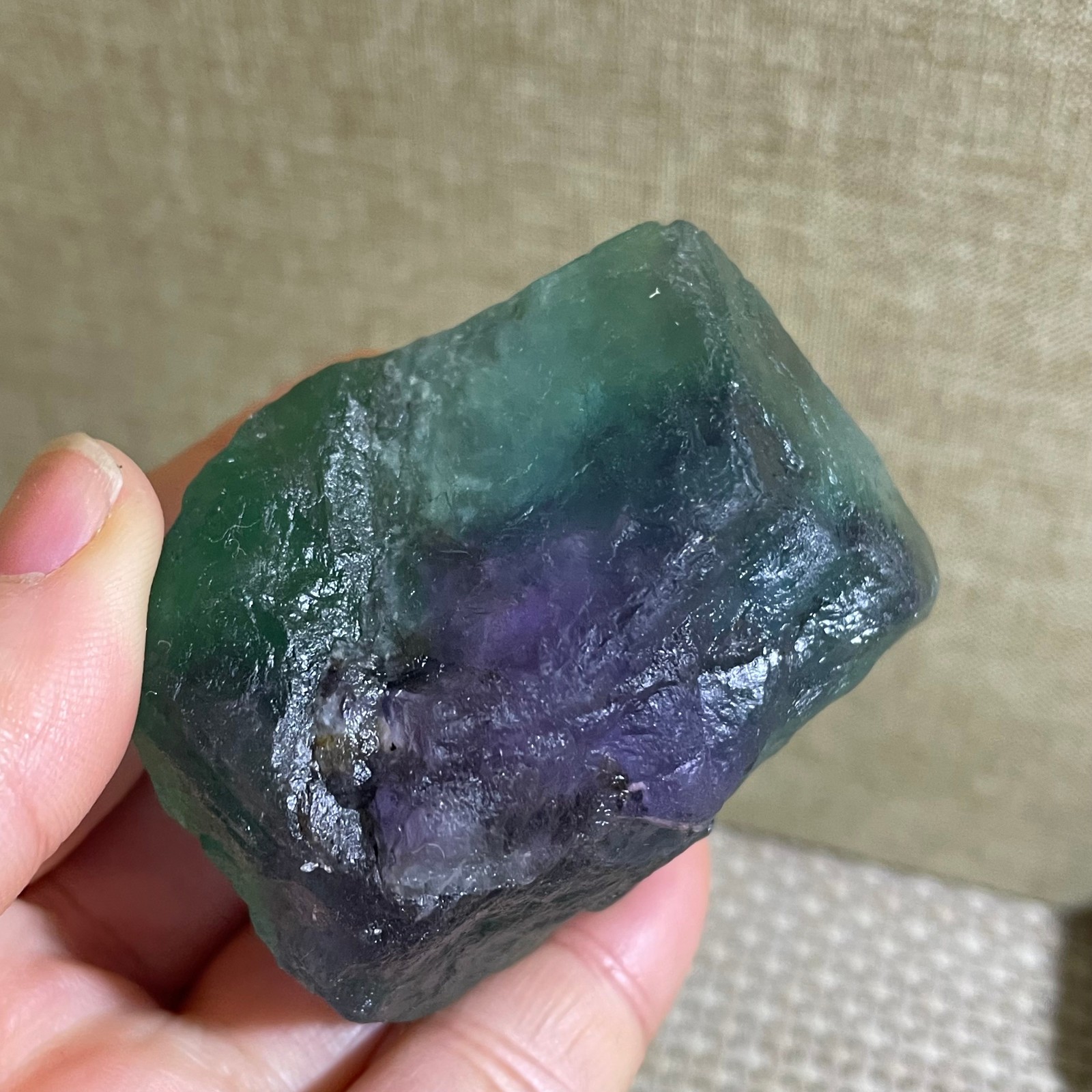 165g beautiful Rainbow Fluorite Rough stone specimens cure