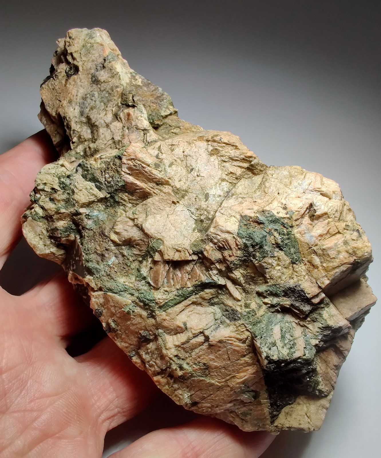 Aegirine crystals on Anorthoclase Feldspar. Stettin, Wisconsin. 574 grams.