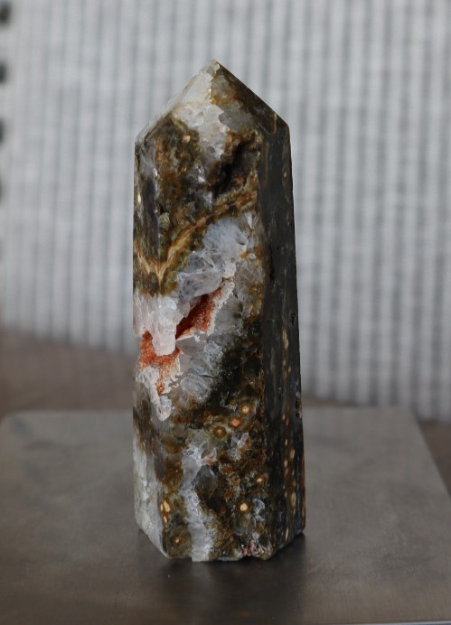 BUBBLE OCEAN JASPER POINT 3.32 INCHES TALL/ 102.3 GRAMS