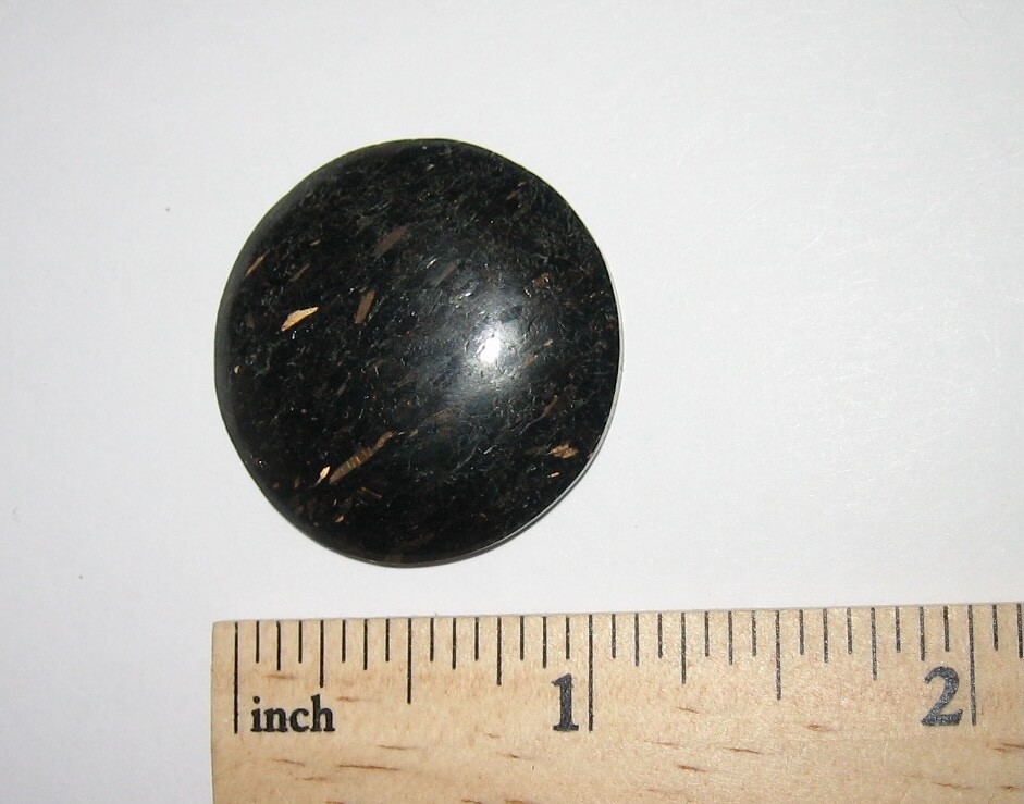 30mm POLISHED NATURAL AUTHENTIC NUUMMITE STONE CABOCHON GREENLAND ~ 10.8grams *A