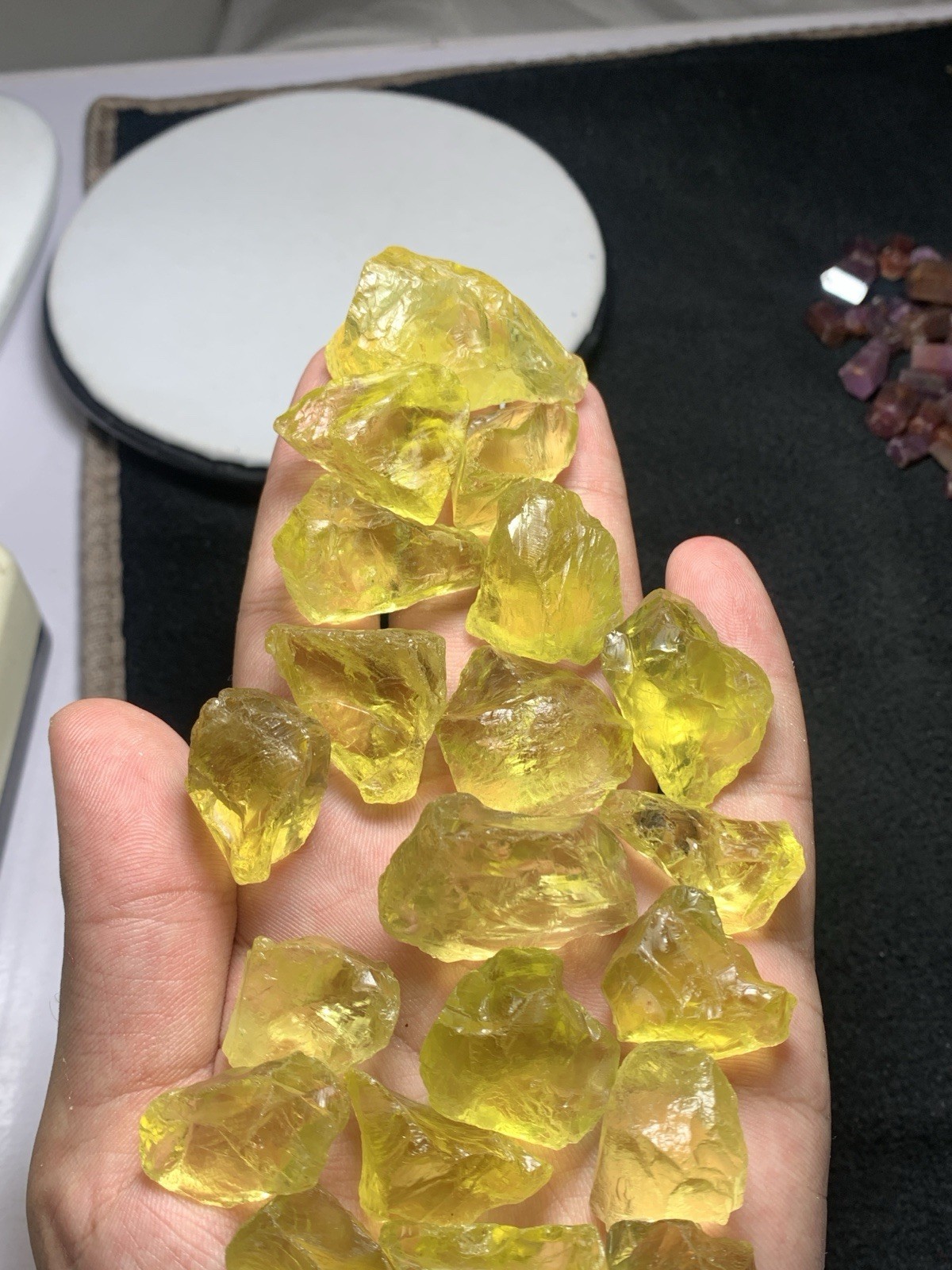 214 Grams Beautiful Yellow Colour Facet Grade Lemon Quartz From Africa