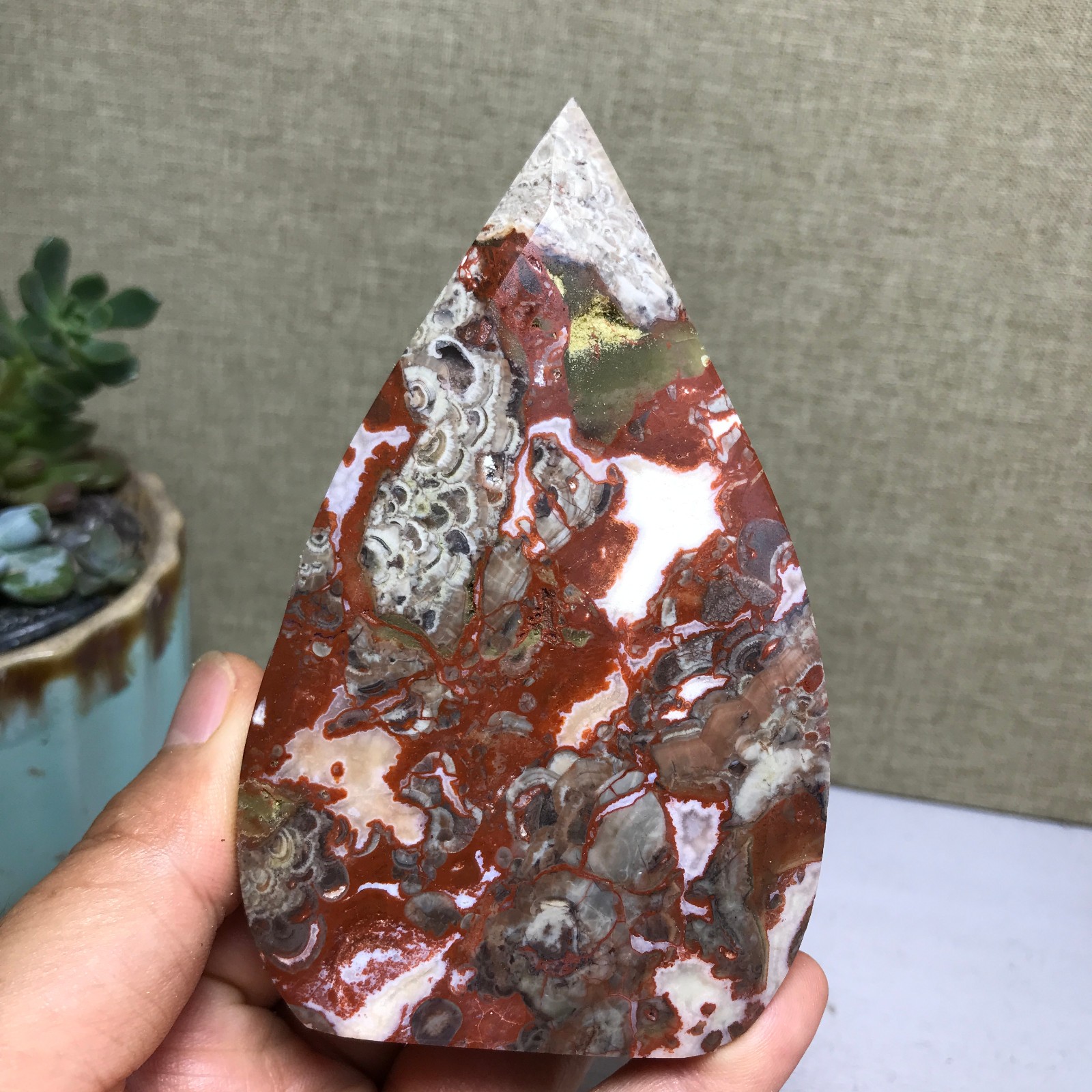 Natural Indonesian Bloodstone agate point leaf Crystal specimens 194g A5139