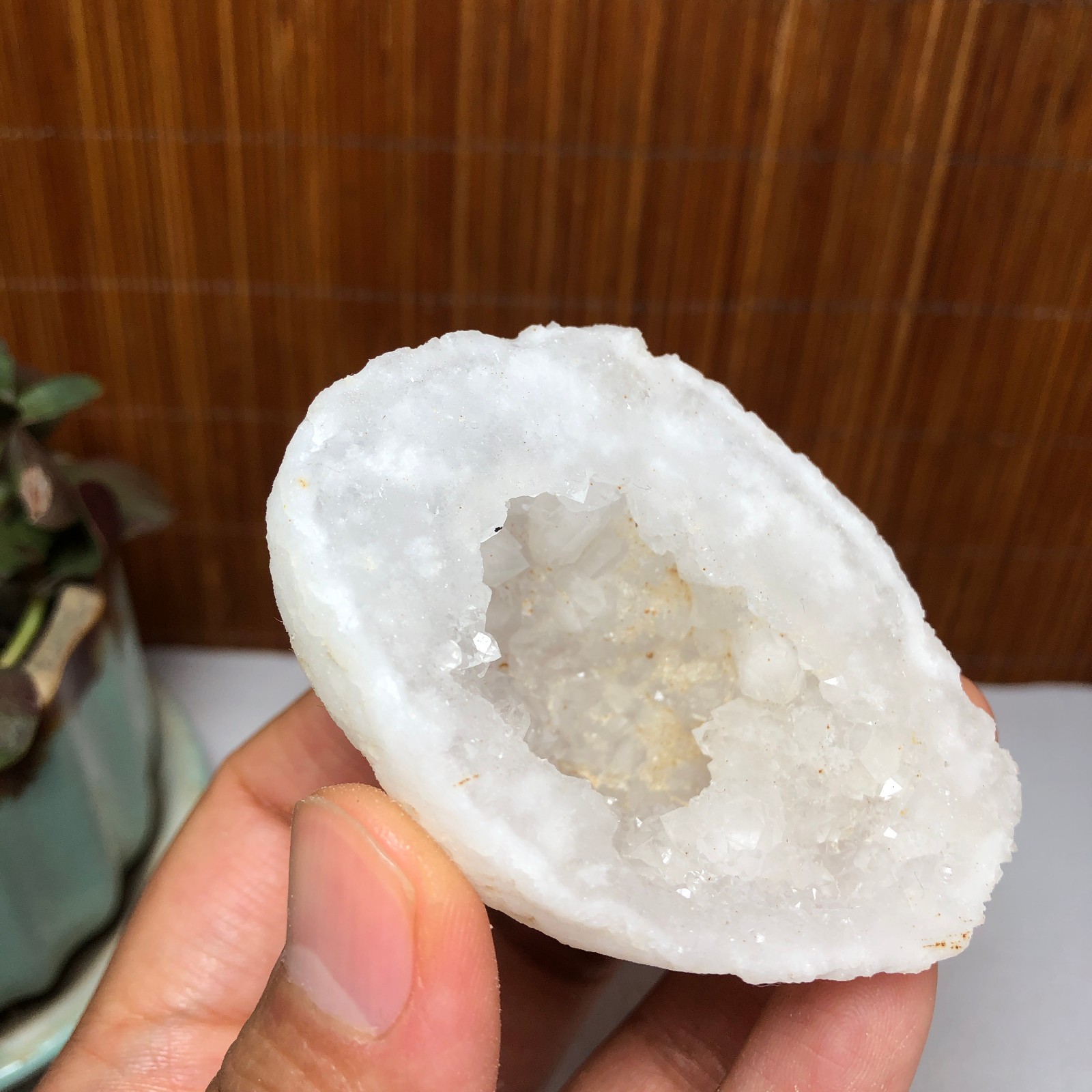 Natural agate Raw cut Crystal Geode rough original Specimens 87g A1793