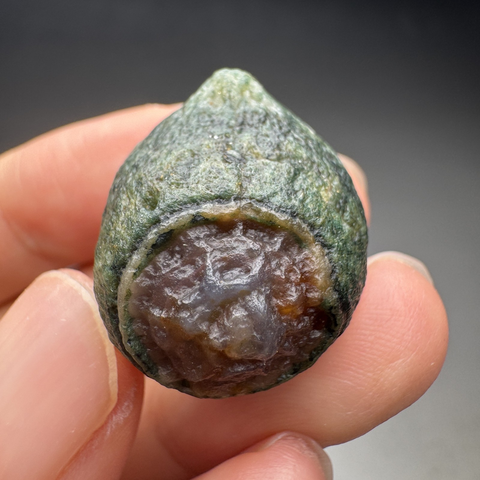 2.2cm/12.2G Raw Alxa Gobi Green Purple Single Relief Eye Agate #6693