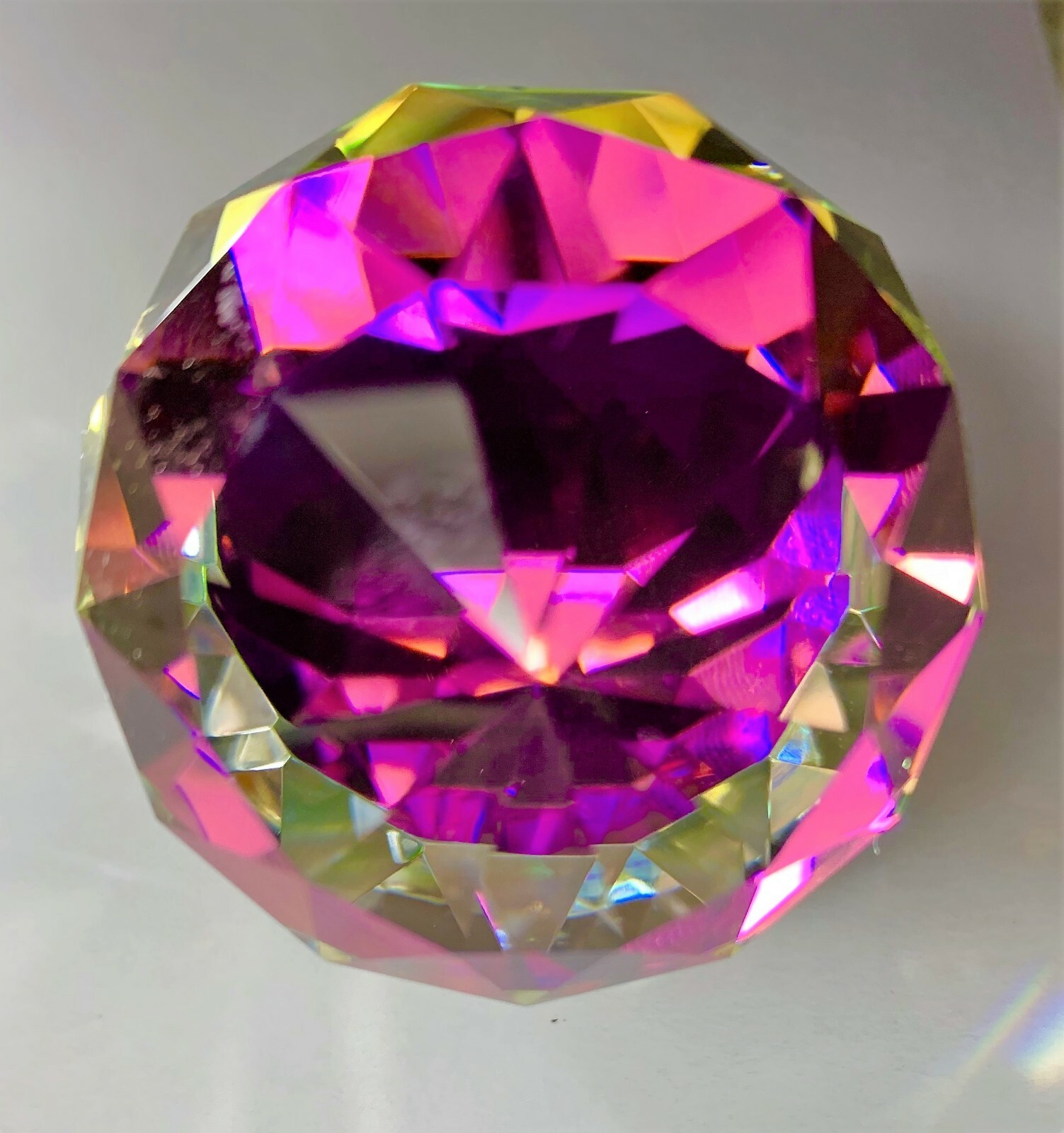 Faceted Crystal Ball/ Paperweight 20 mm