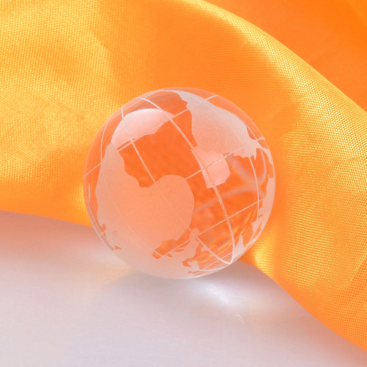 LONGWIN 30mm Frosted Crystal Earth Globes Clear World Ball Marble Globe